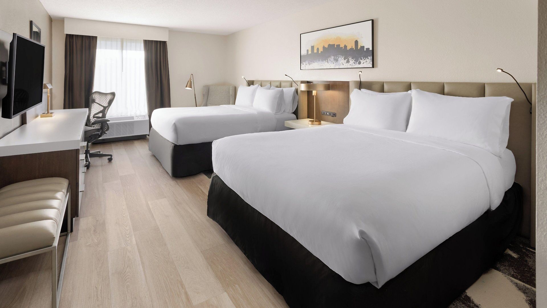 Crowne Plaza Airport By Ihg 3*