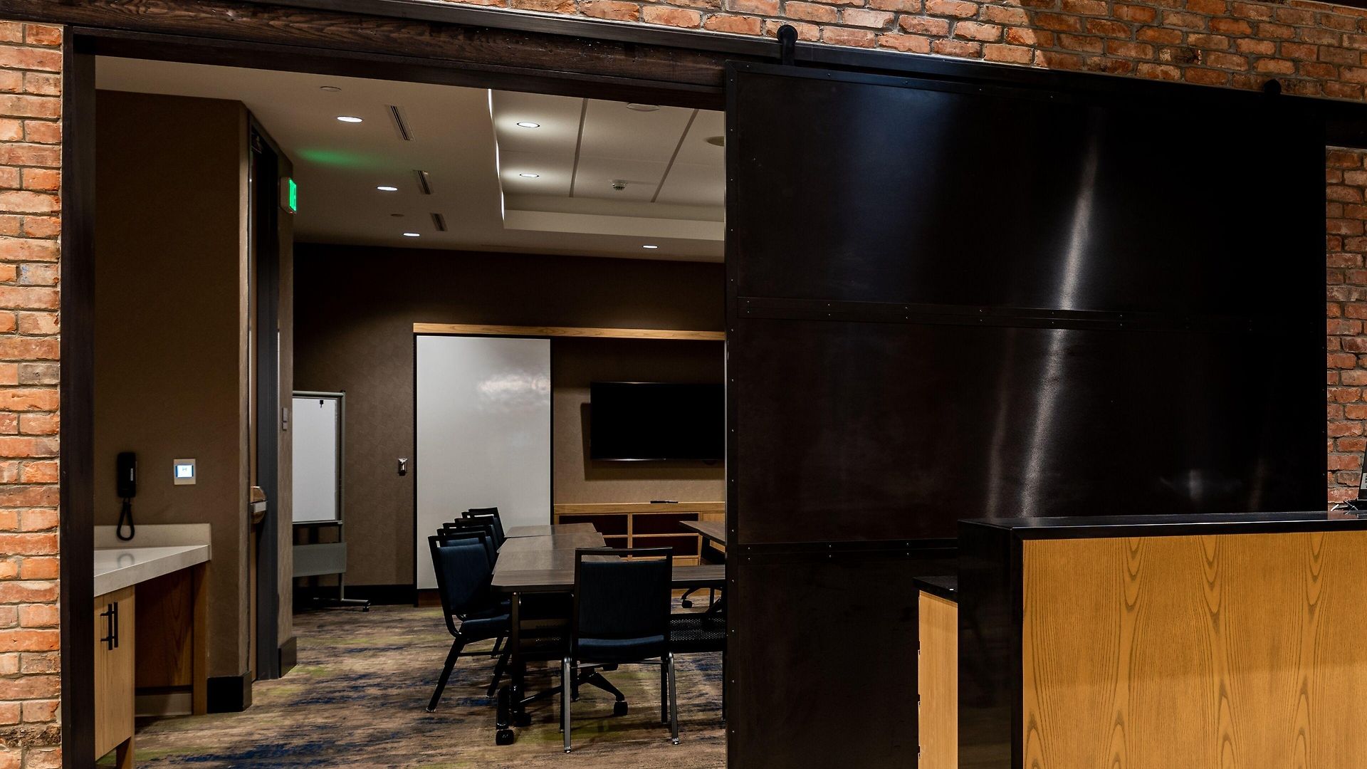 Hyatt House Downtown-convention Center 4*