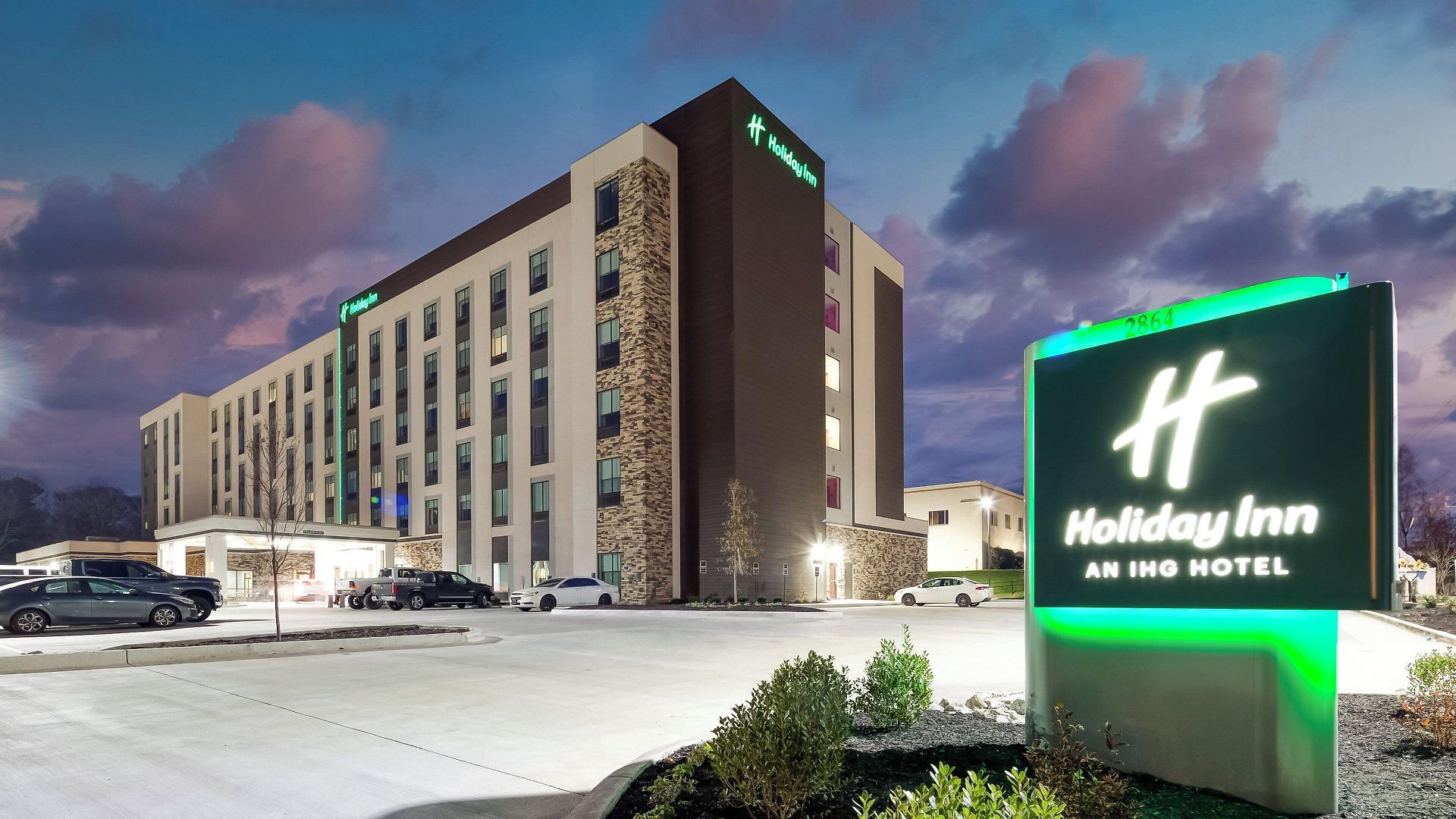 Hotel Airport By Ihg 3*