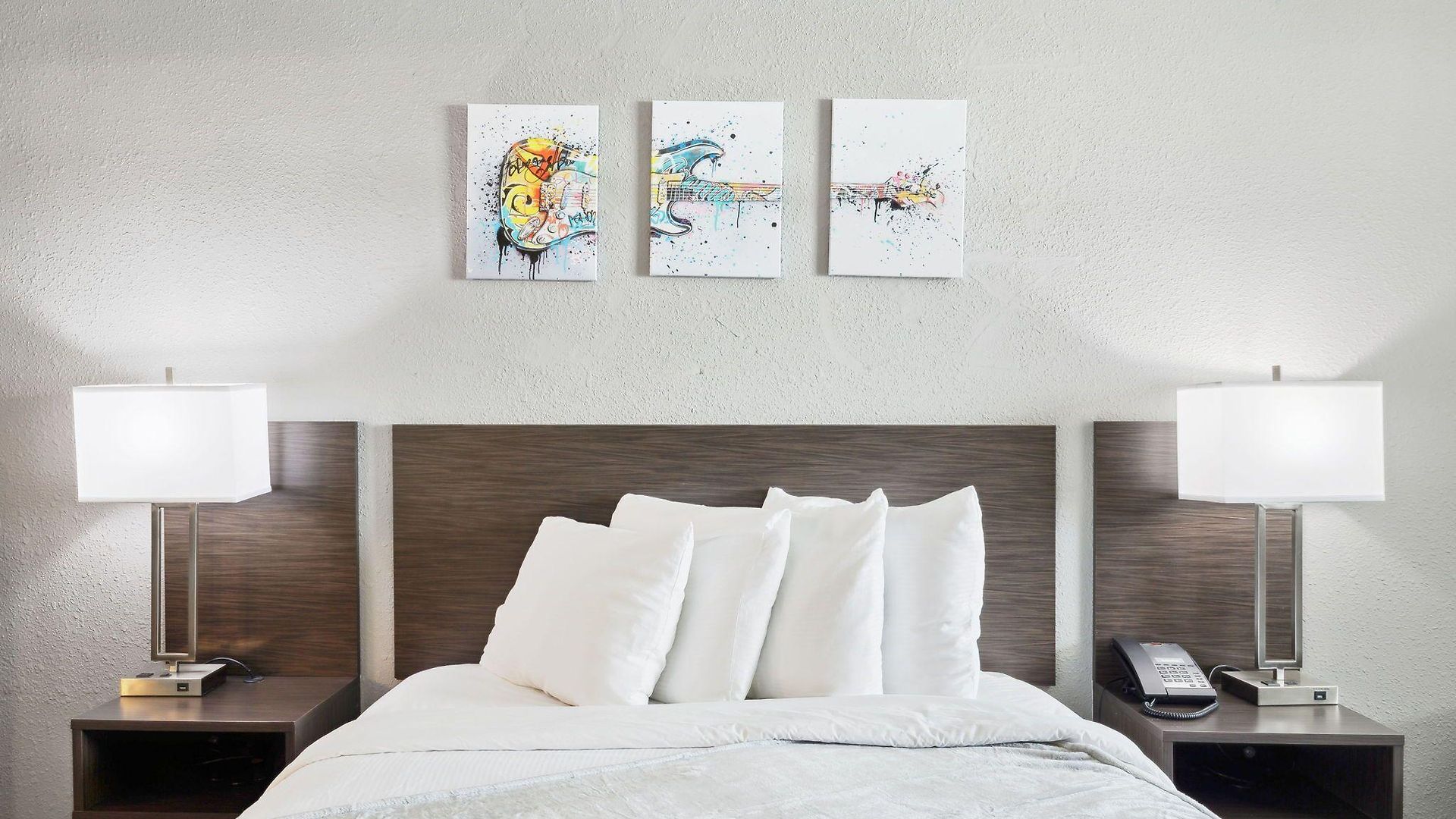 Hillside Crossing Hotel 3*