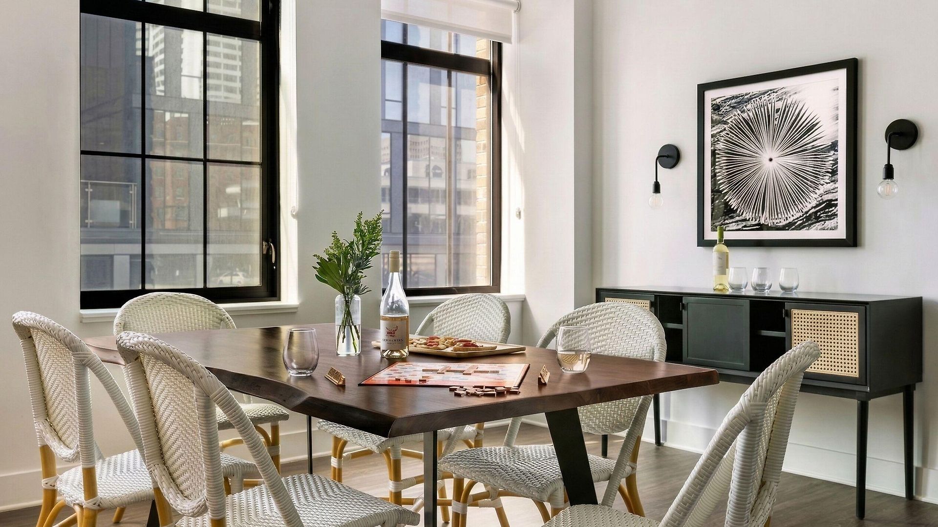 Boulevard Downtown Aparthotel 4*