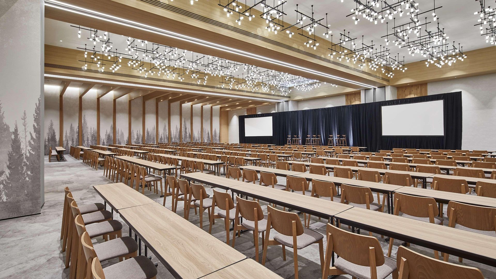 Embassy By Hilton Downtown 4*