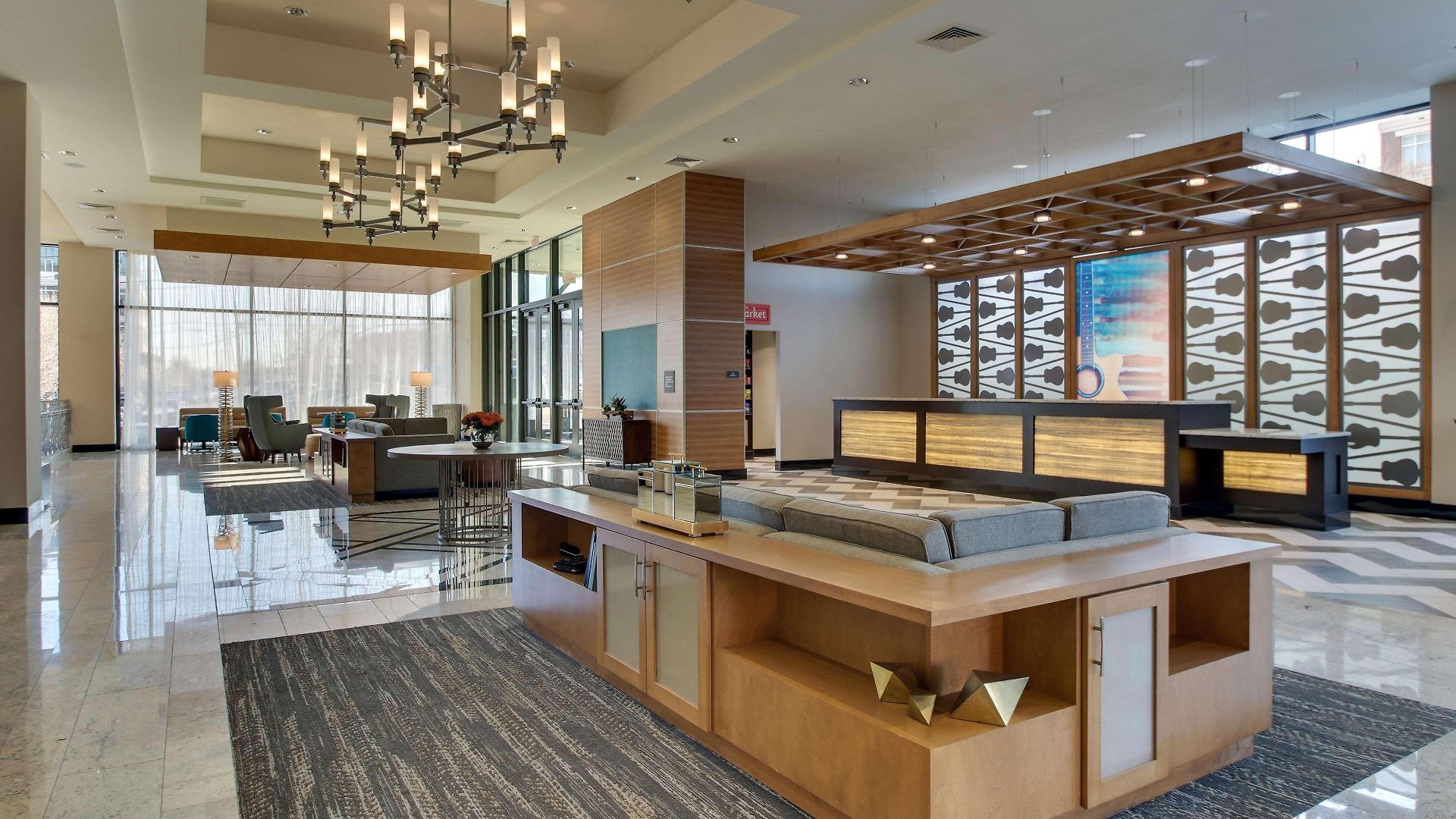 Drury Plaza Downtown Hotel