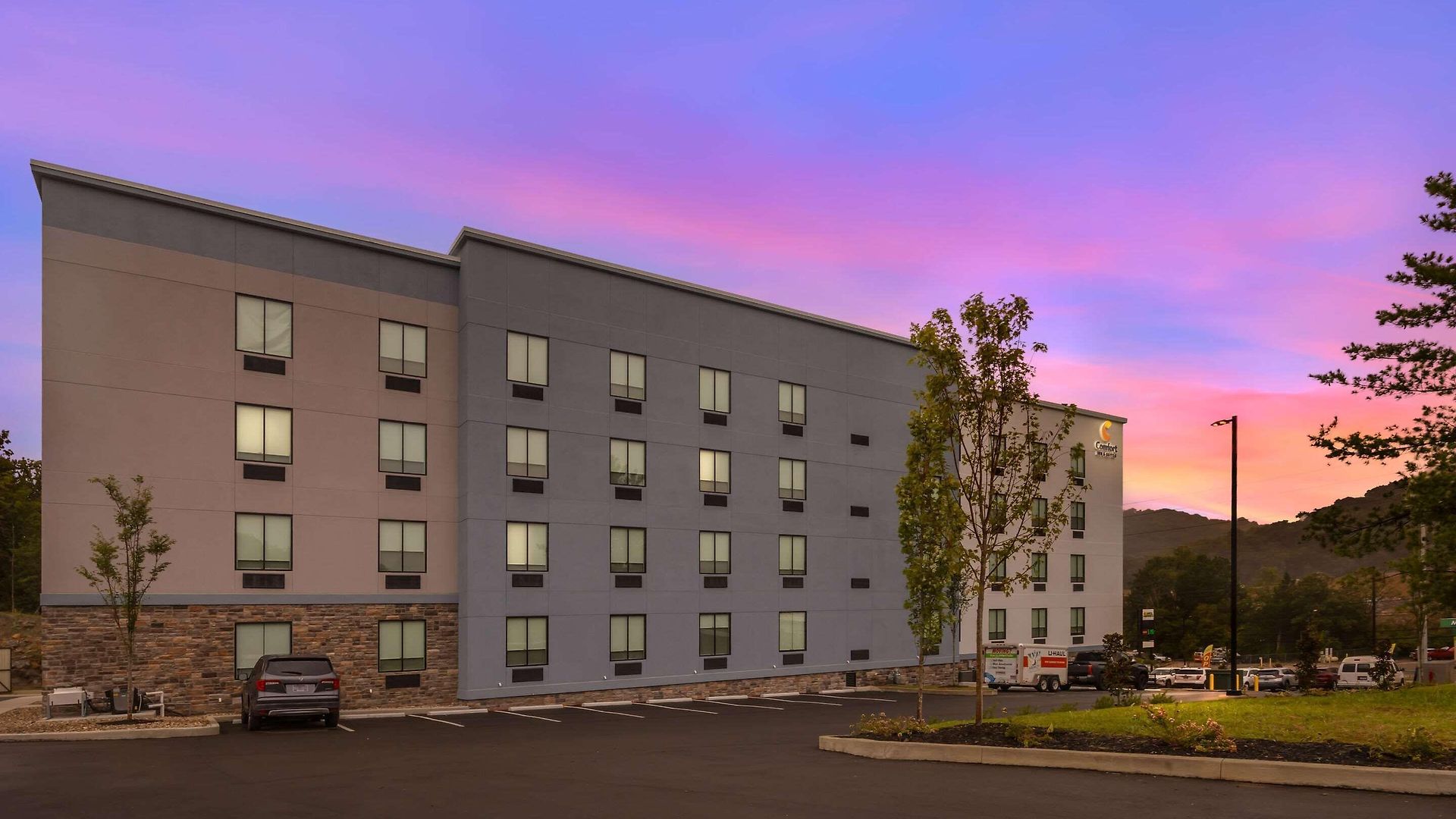 Comfort & Bellevue Hotel 4*