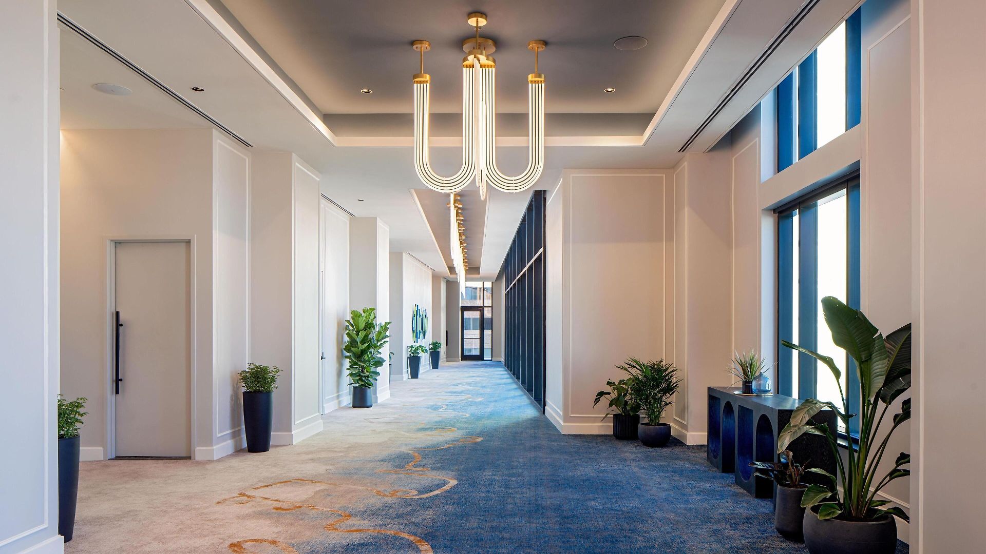 Hotel Tempo By Hilton Downtown