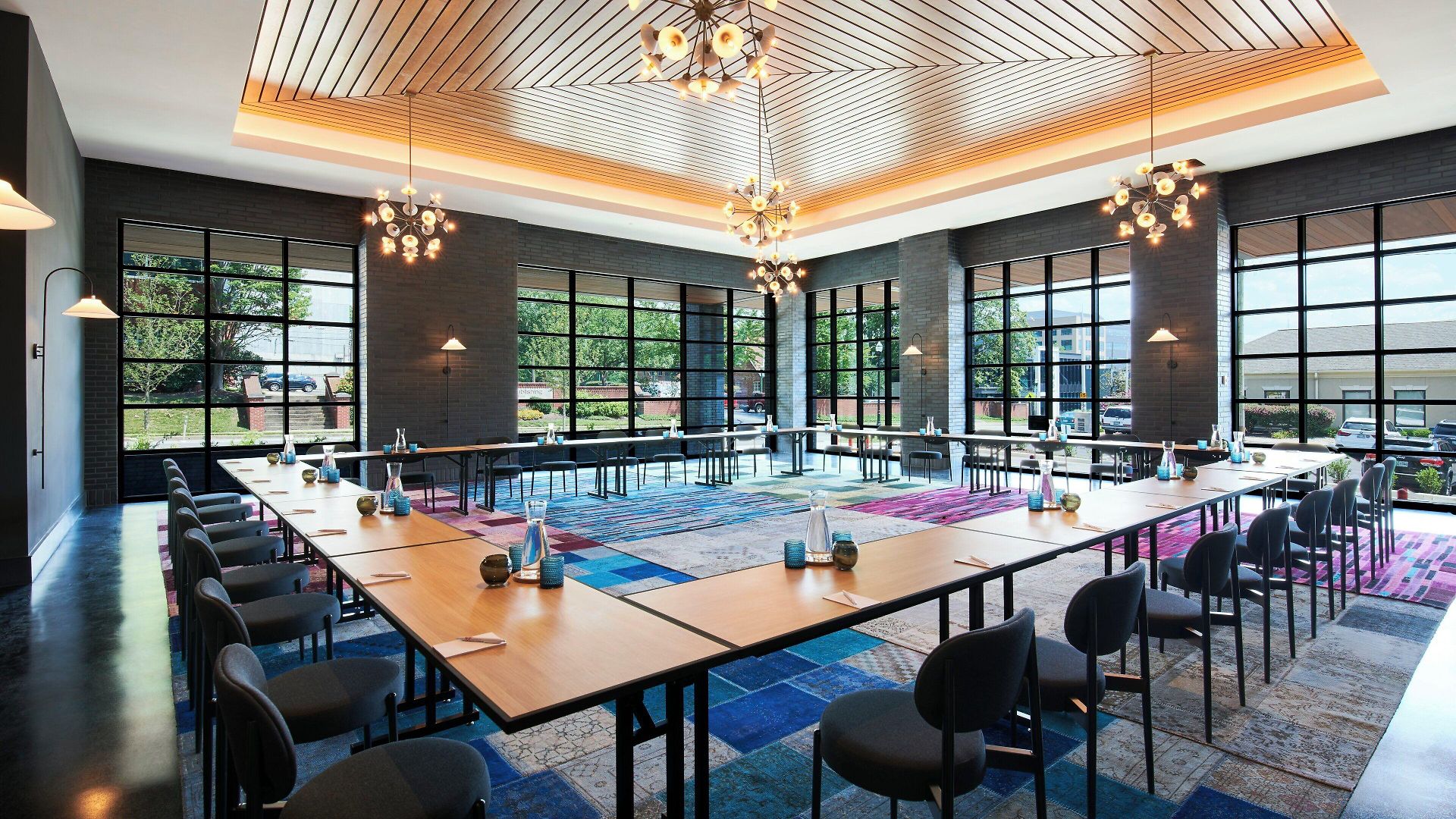 Hotel Virgin 4*