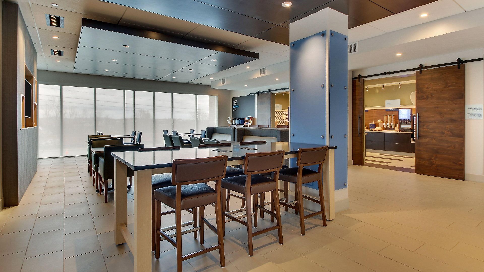 Express & - Metrocenter Downtown By Ihg 3*
