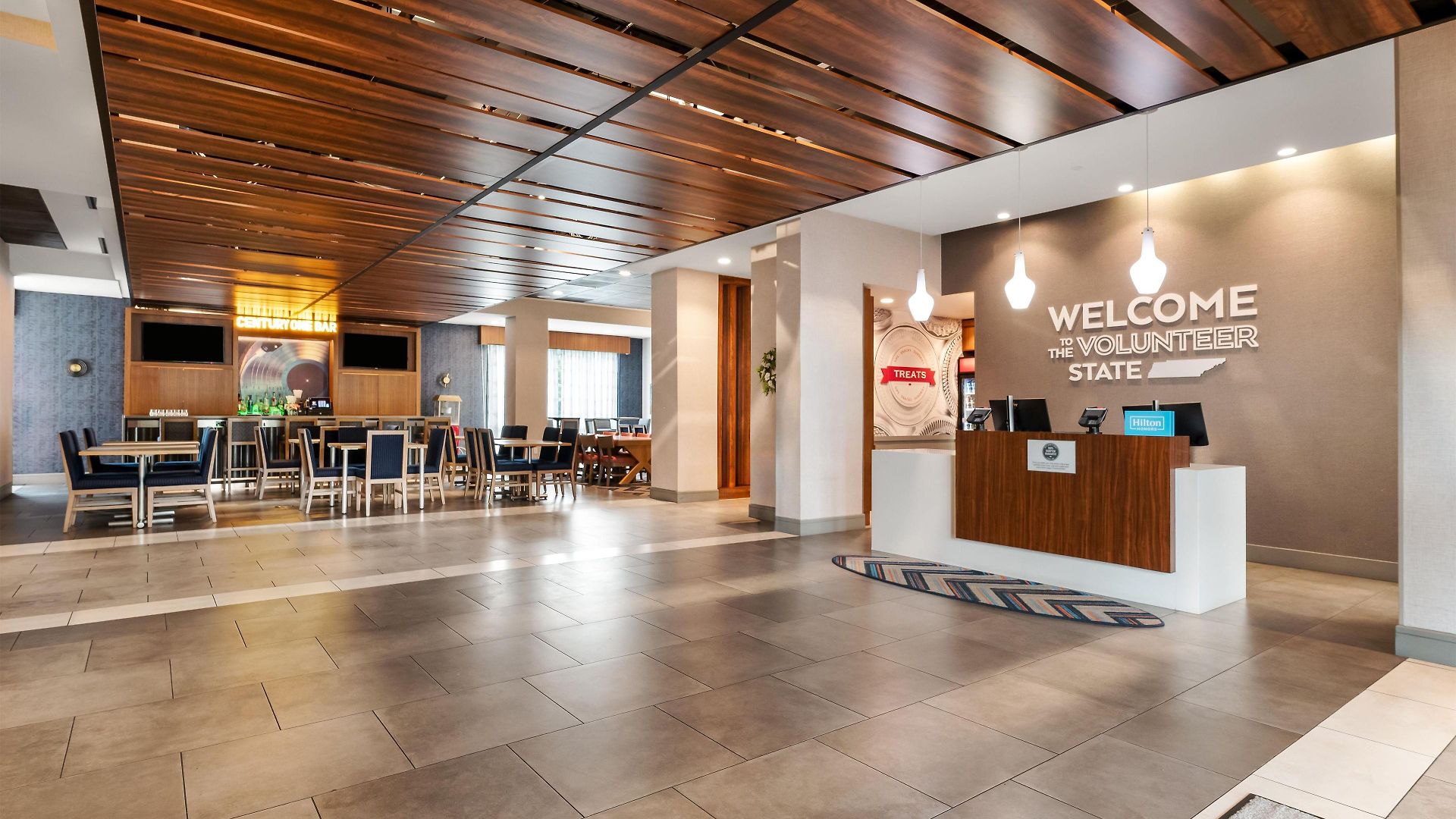 Hampton By Hilton Airport Century Place