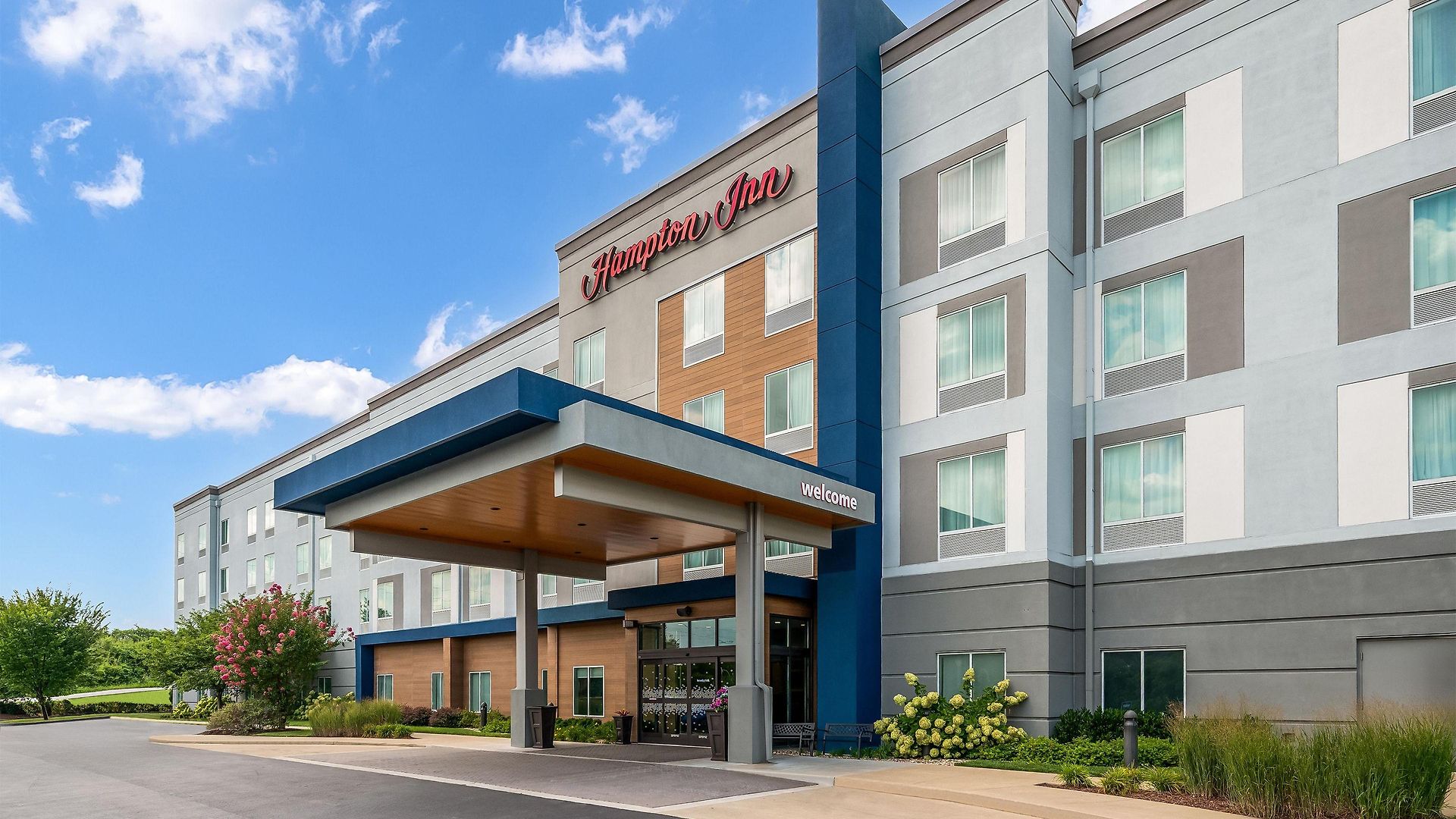 Hampton By Hilton Airport Century Place 3*