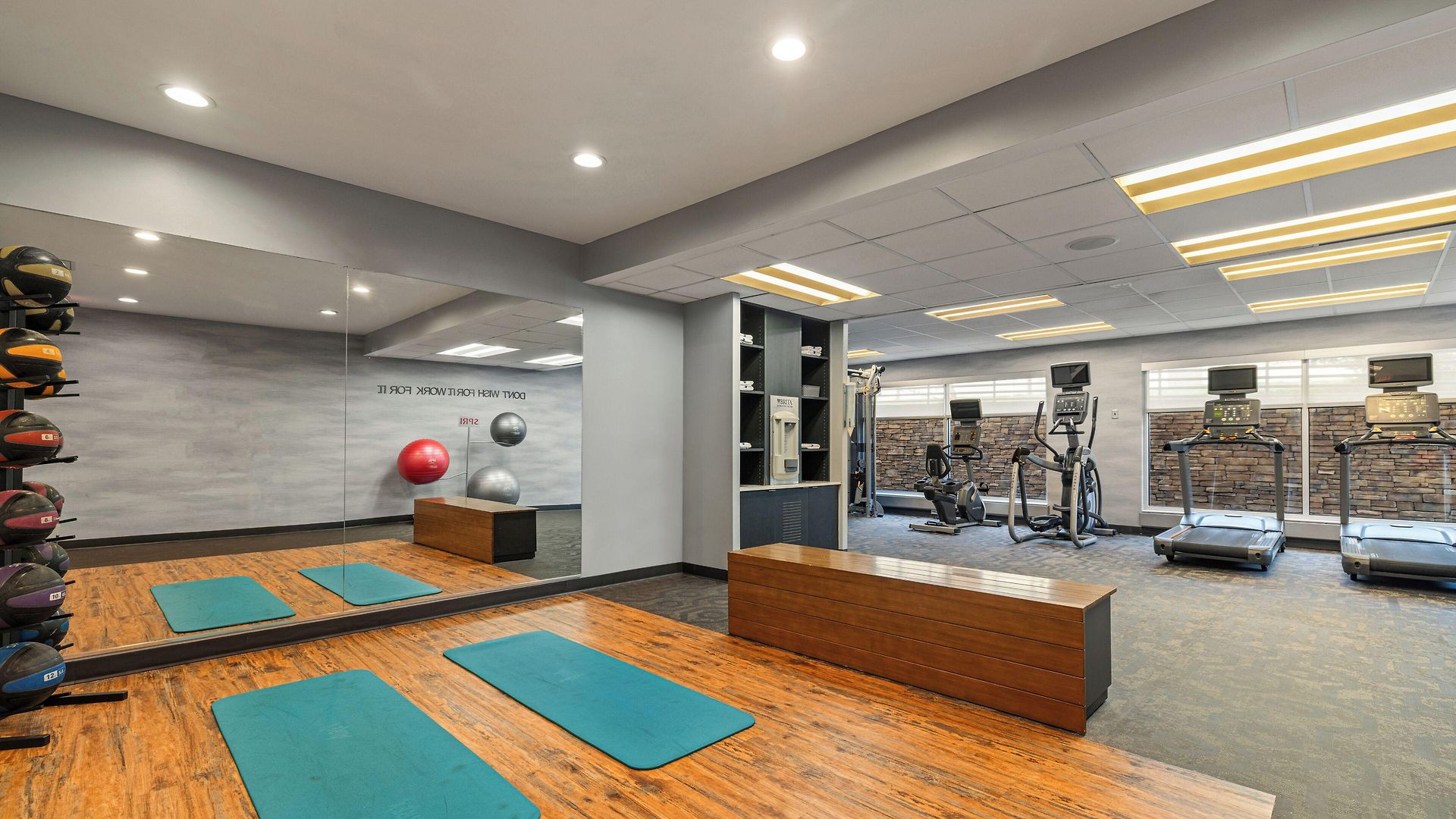 Fairfield & By Marriott Downtown-metrocenter Hotel