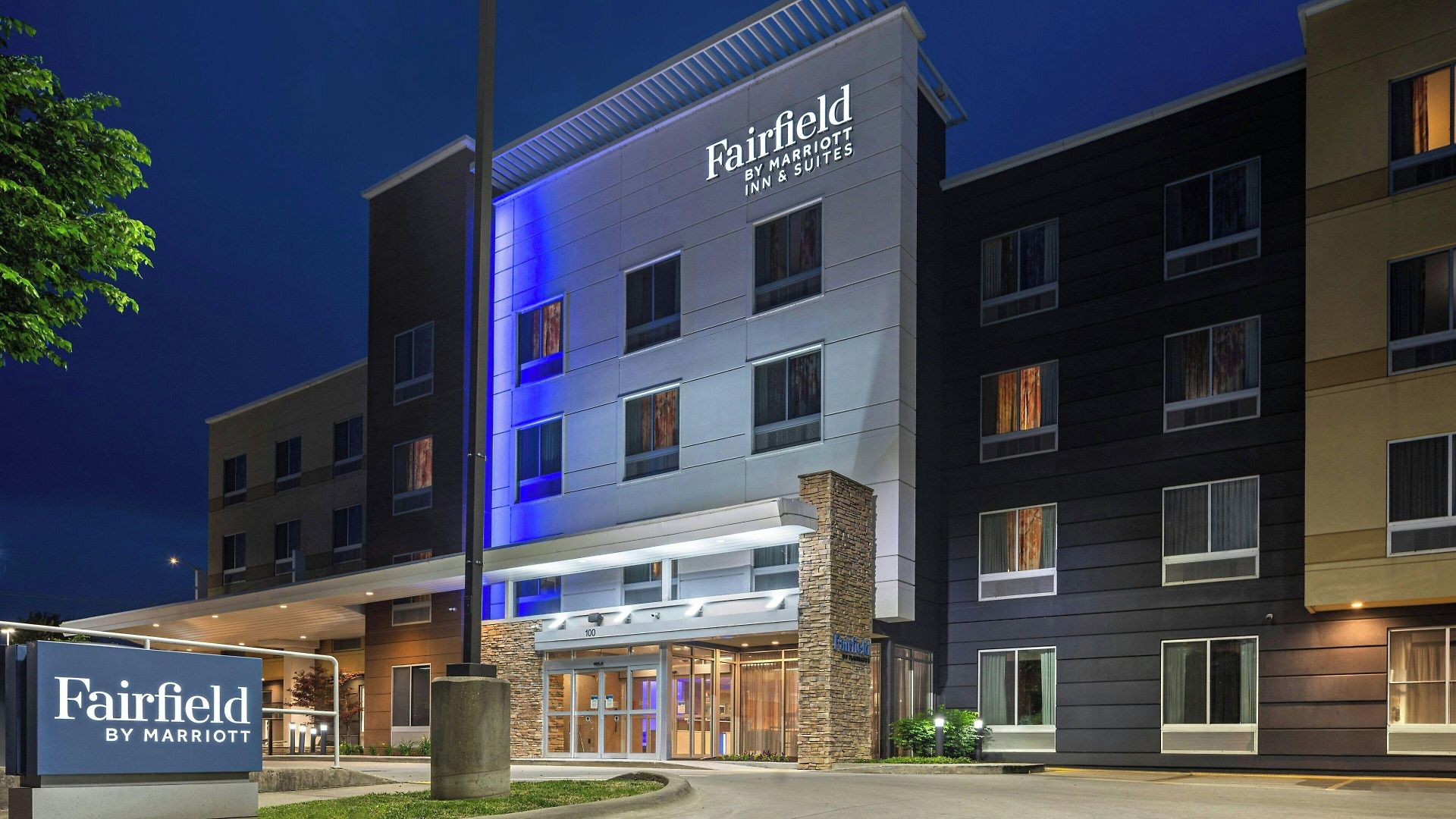 Fairfield & By Marriott Downtown-metrocenter