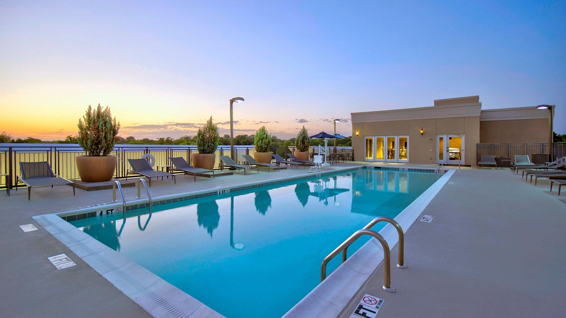 Hotel Courtyard By Marriott Hills Nashville
