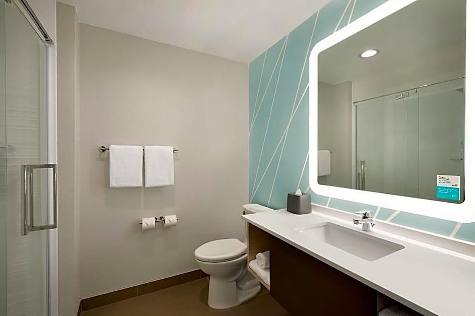 Avid - Airport By Ihg Hotel 2*