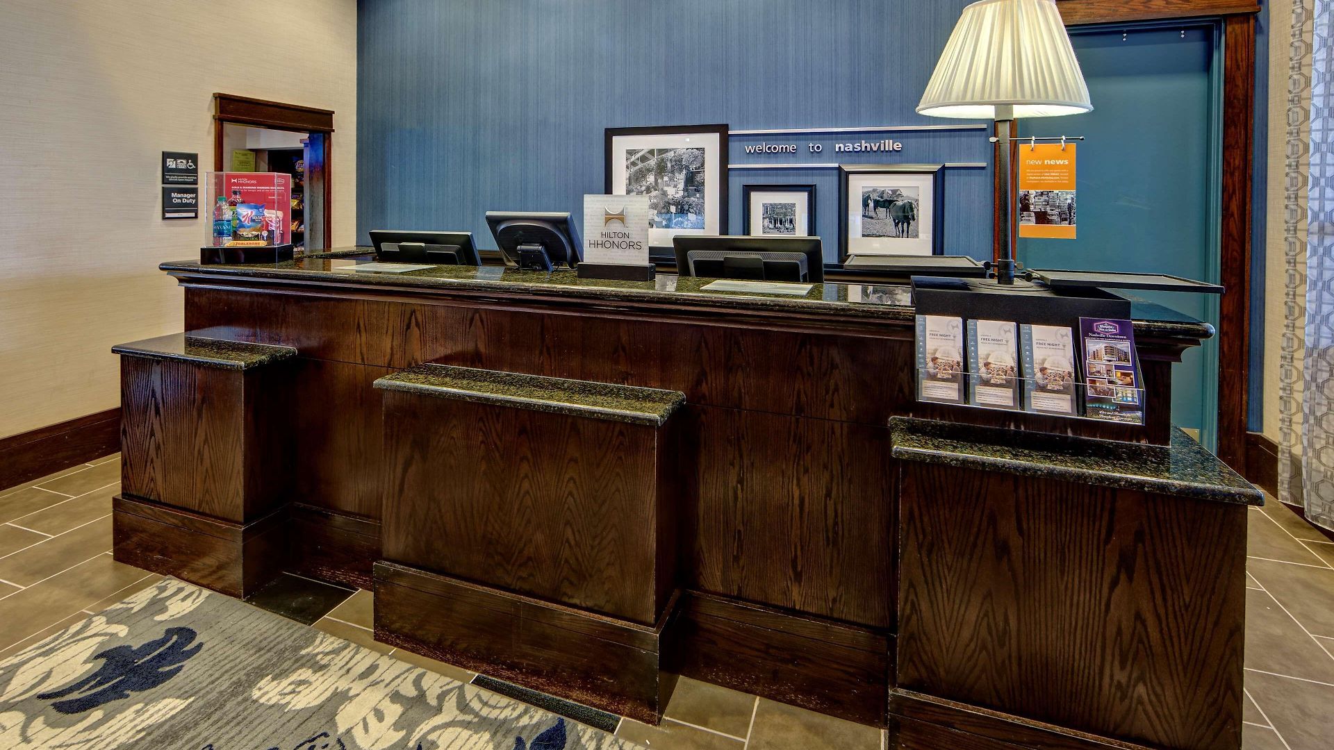 Hampton & Nashville-downtown 3*