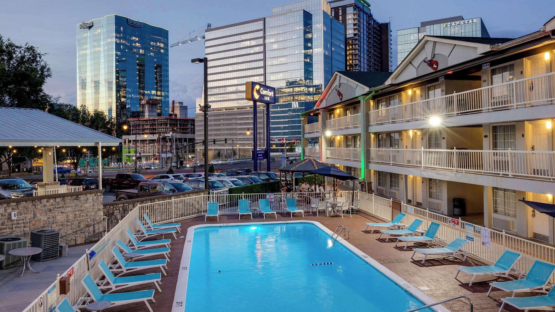 Comfort Downtown - Music Center Nashville