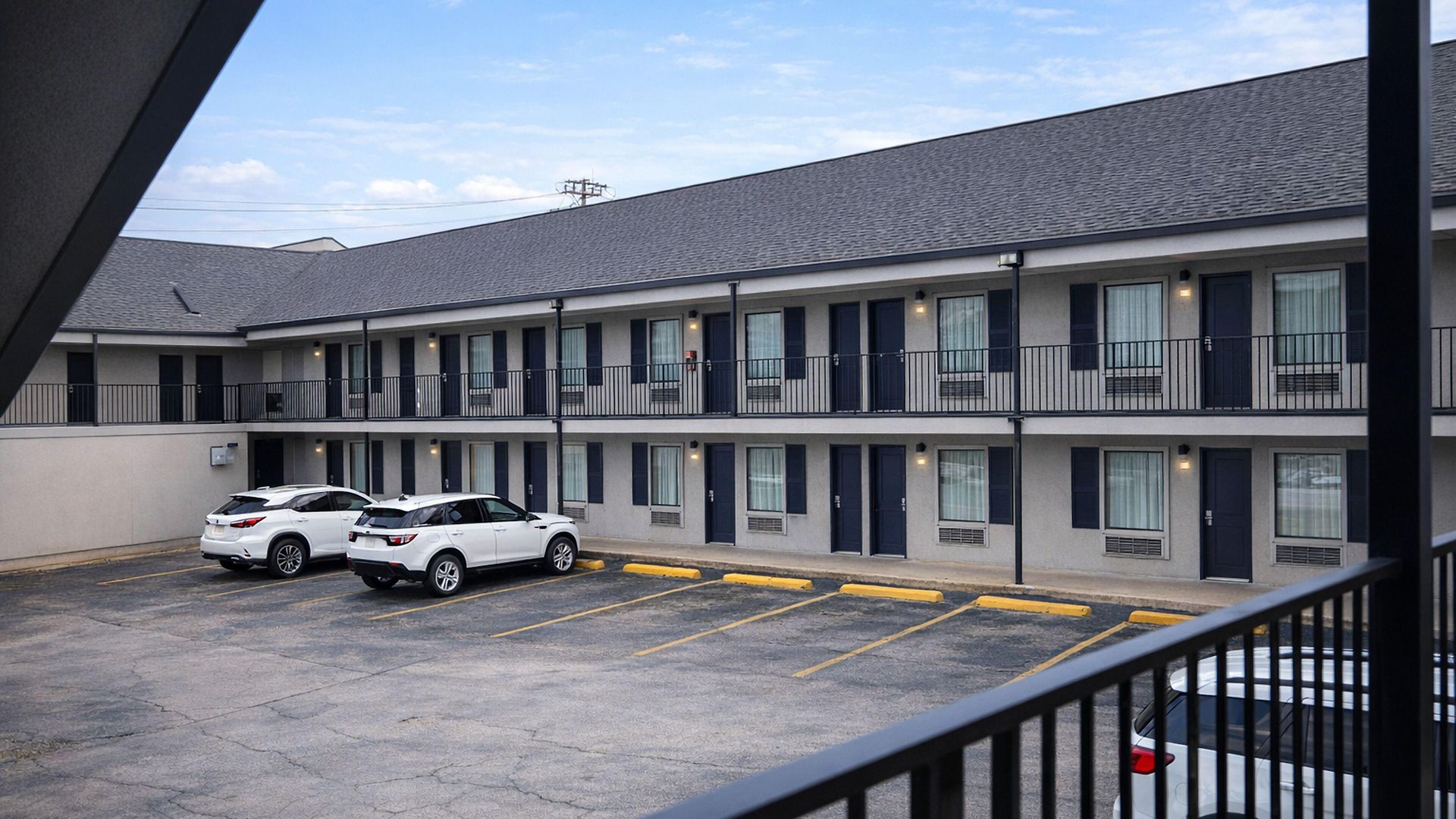 Quarters & 3* Nashville