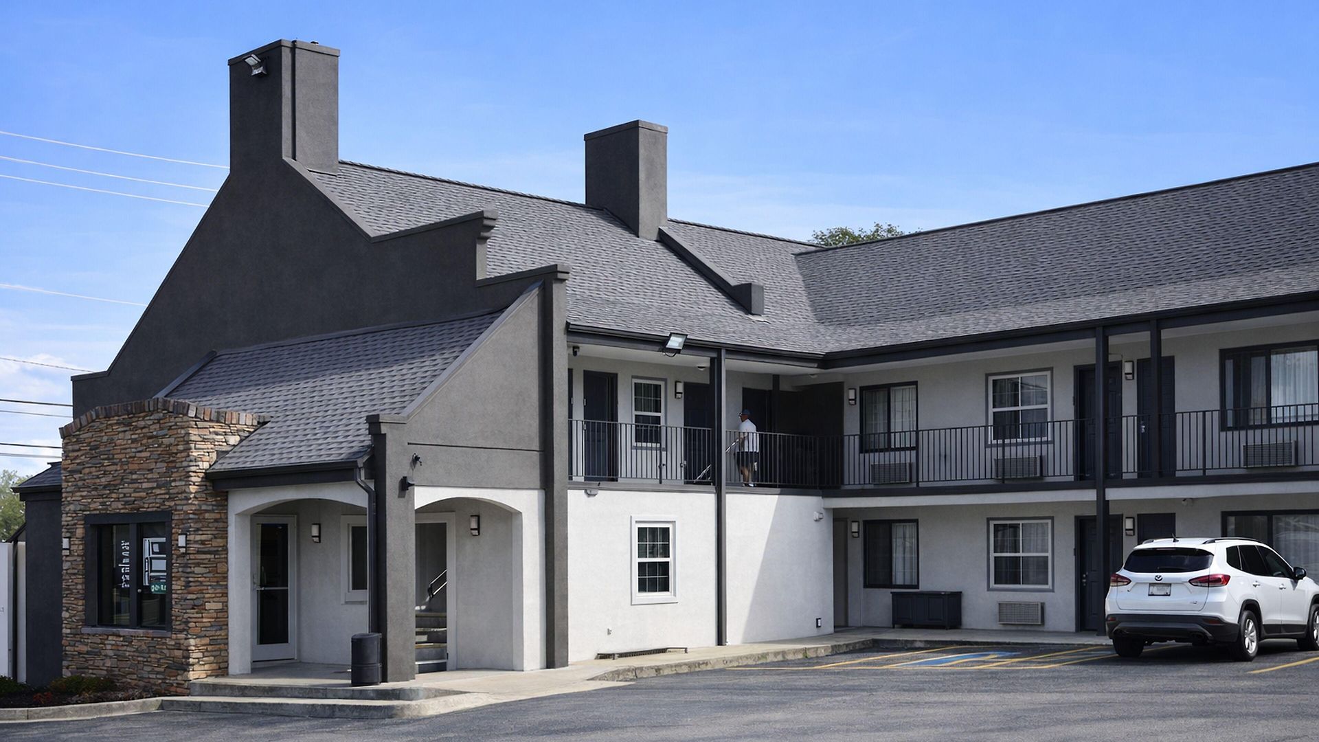 Hotel Quarters &