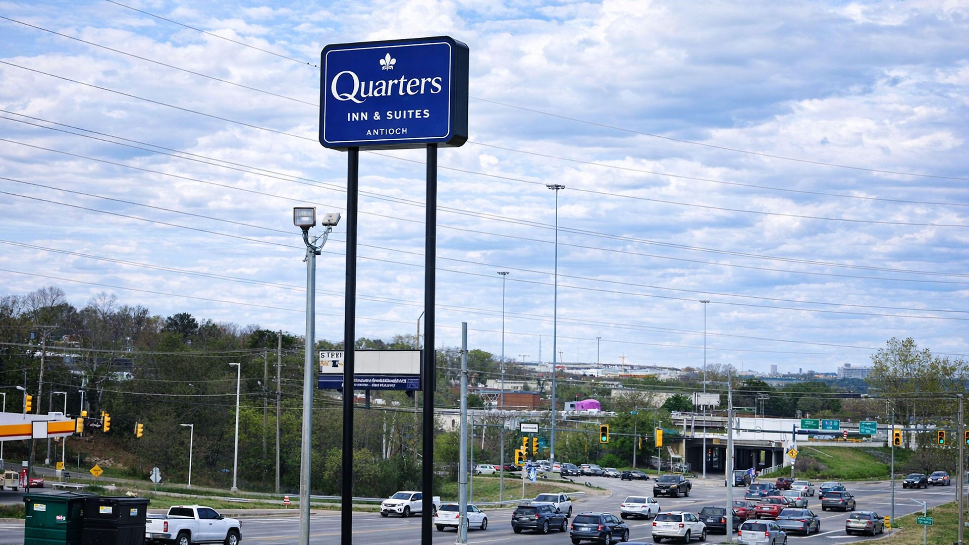 Quarters & 3*