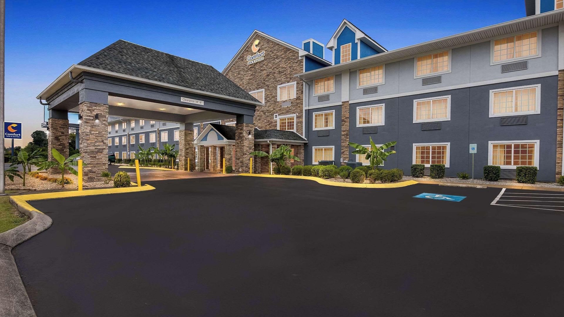 Comfort & Near Tanger Outlets I-24 Antioch Hotel Nashville