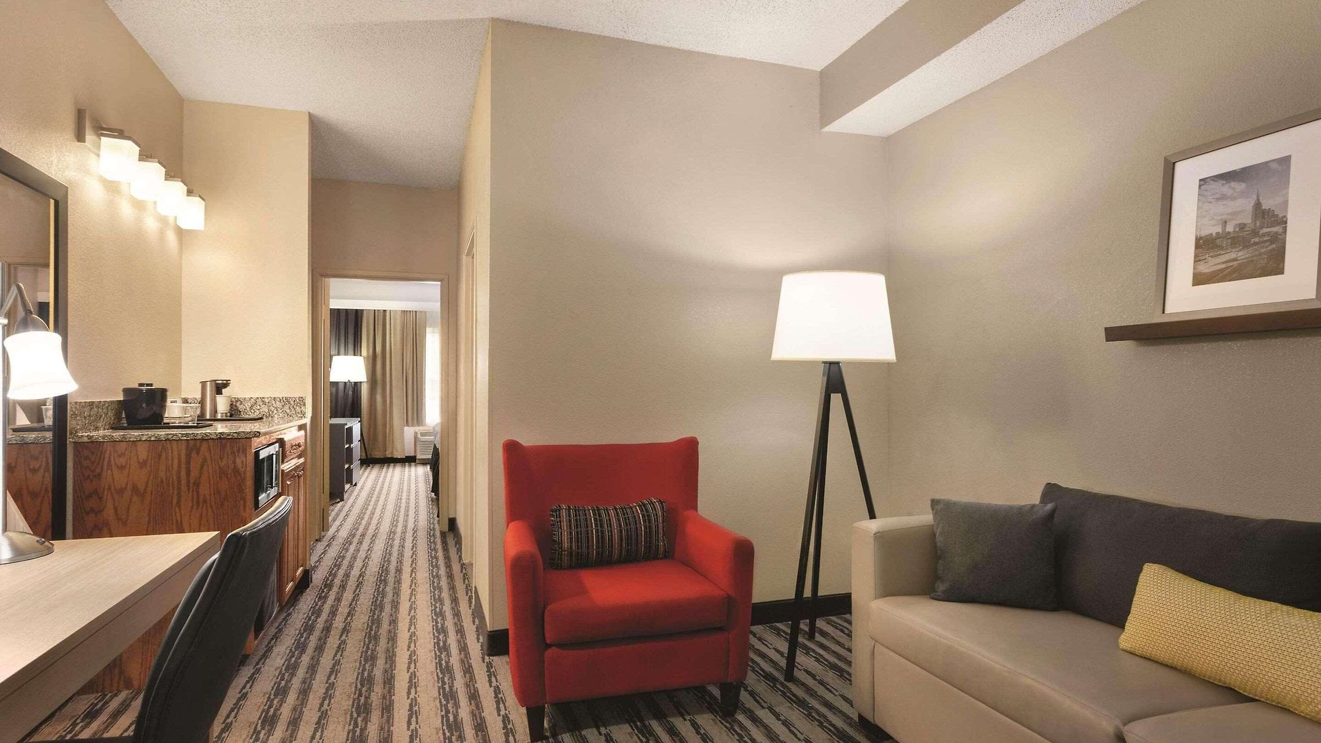 Hotel Country & By Radisson, Airport East, Tn 4*