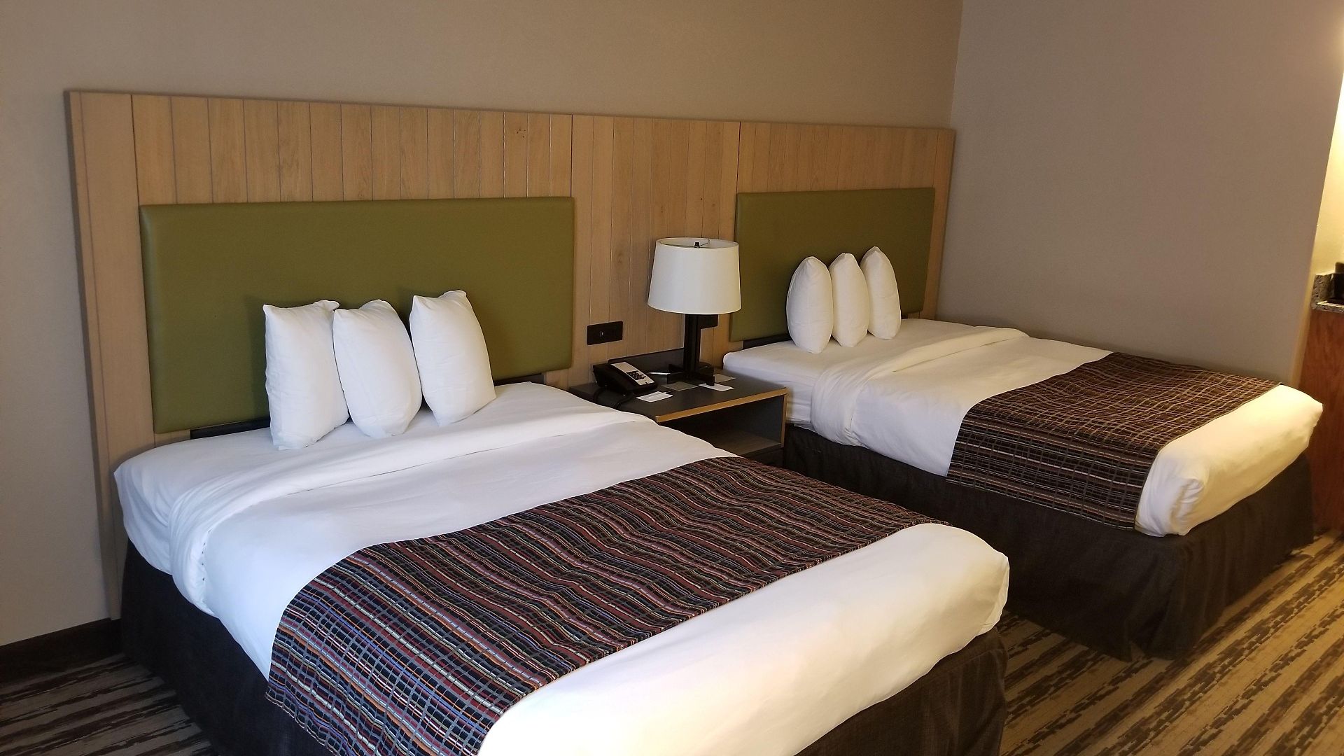 Country & By Radisson, Airport East, Tn Hotel Nashville