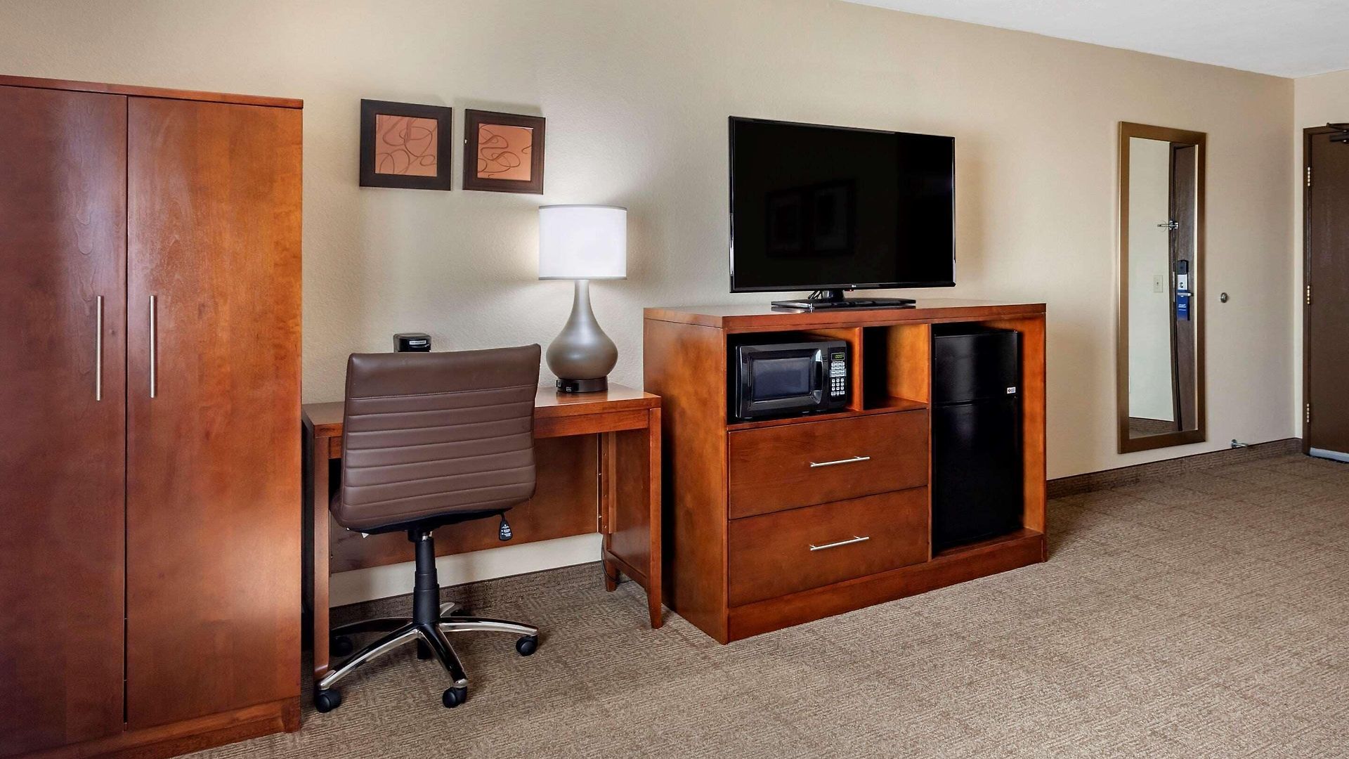 Comfort West Inn 4*