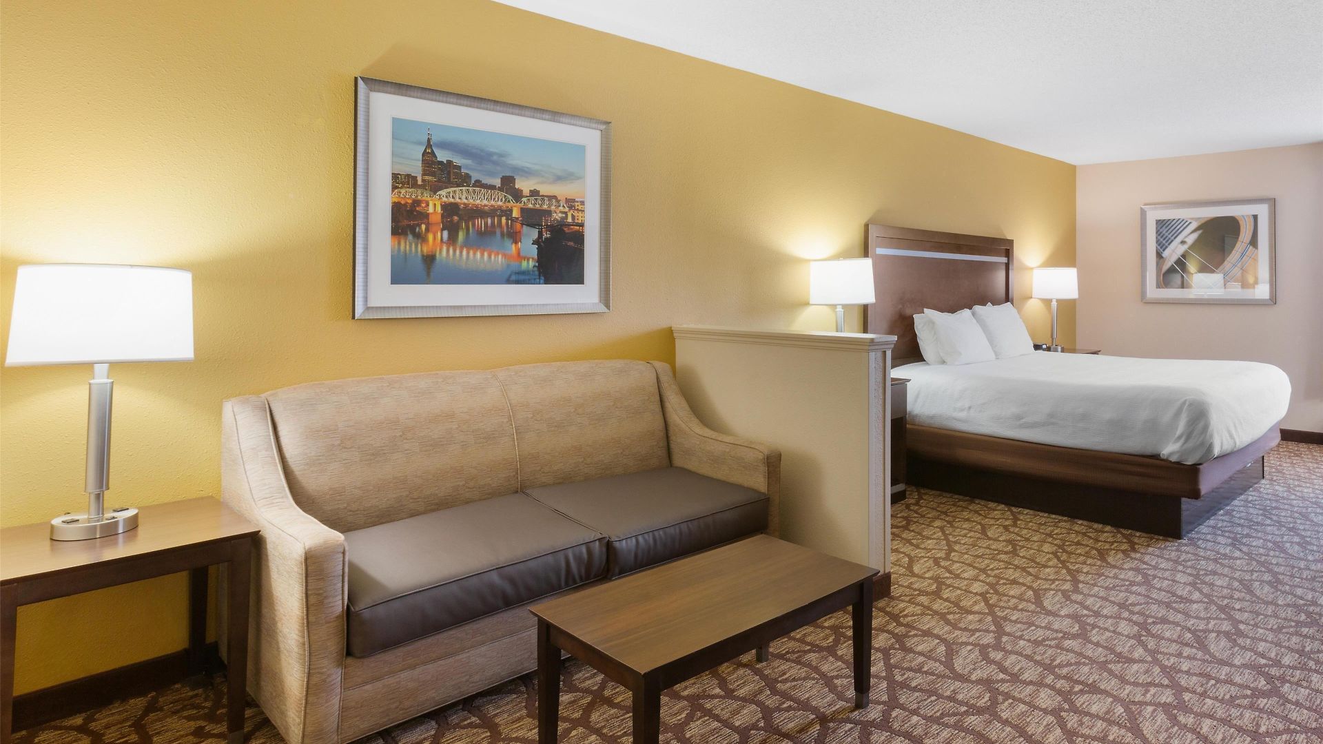 Western Belle Meade & Hotel 2*