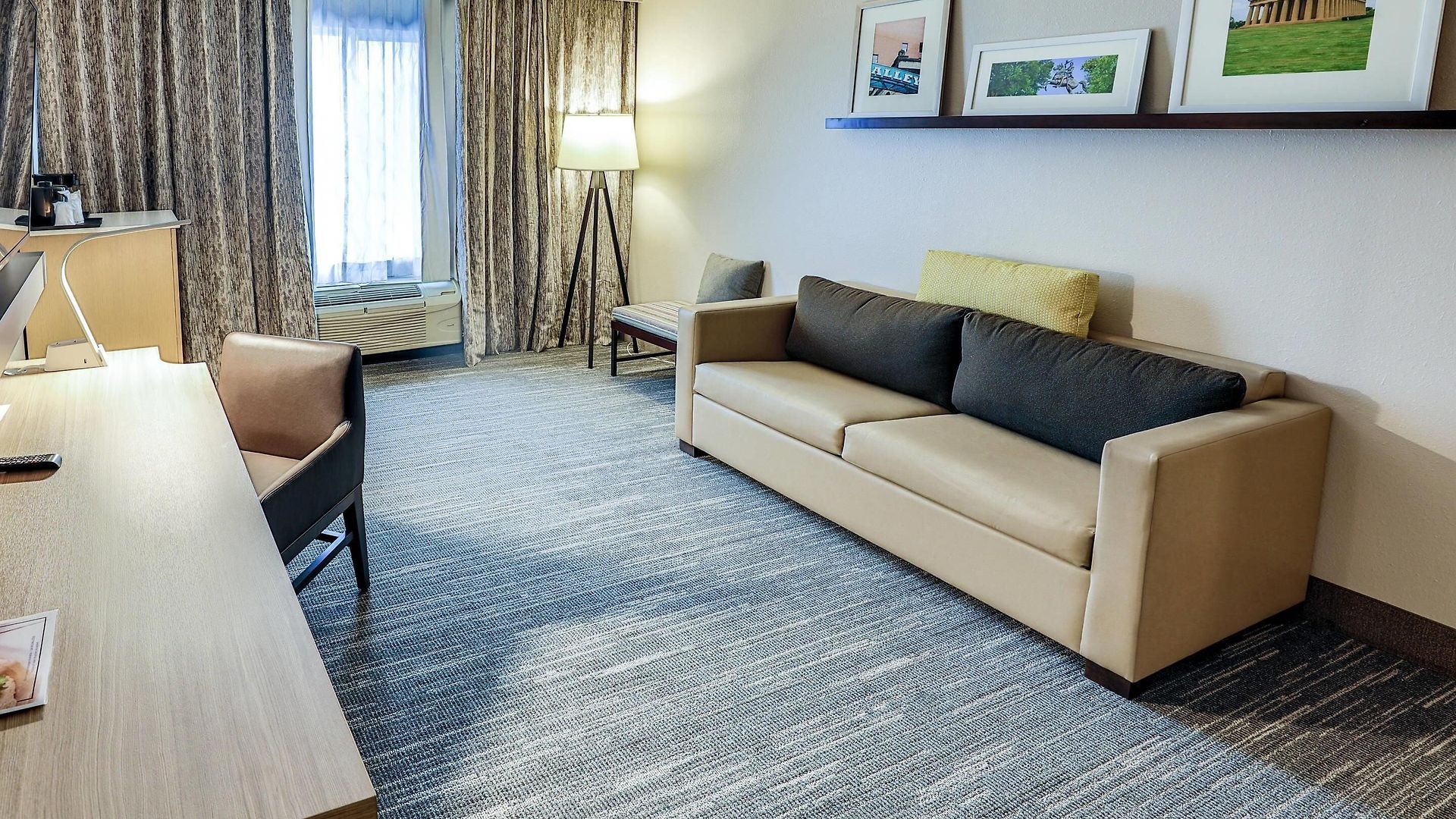 Hotel Country & By Radisson Airport Tn Nashville
