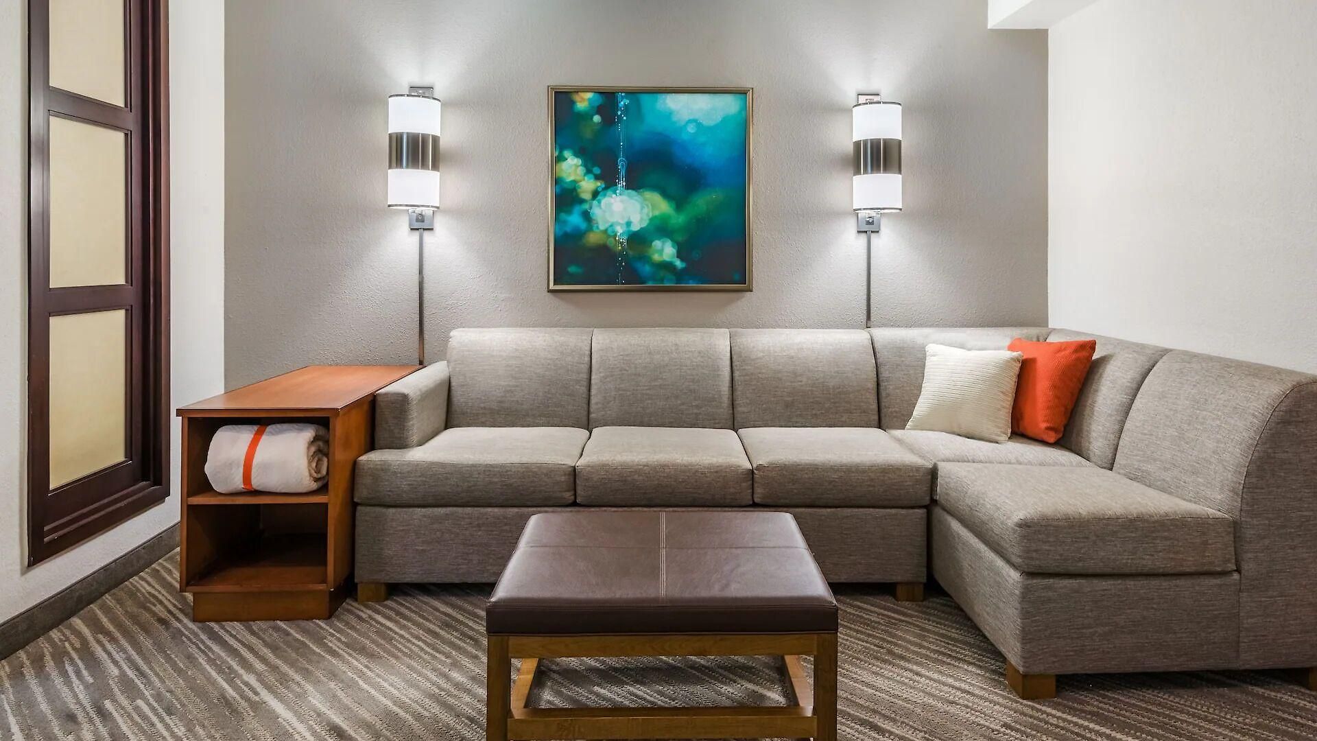 Bna Hotel Nashville