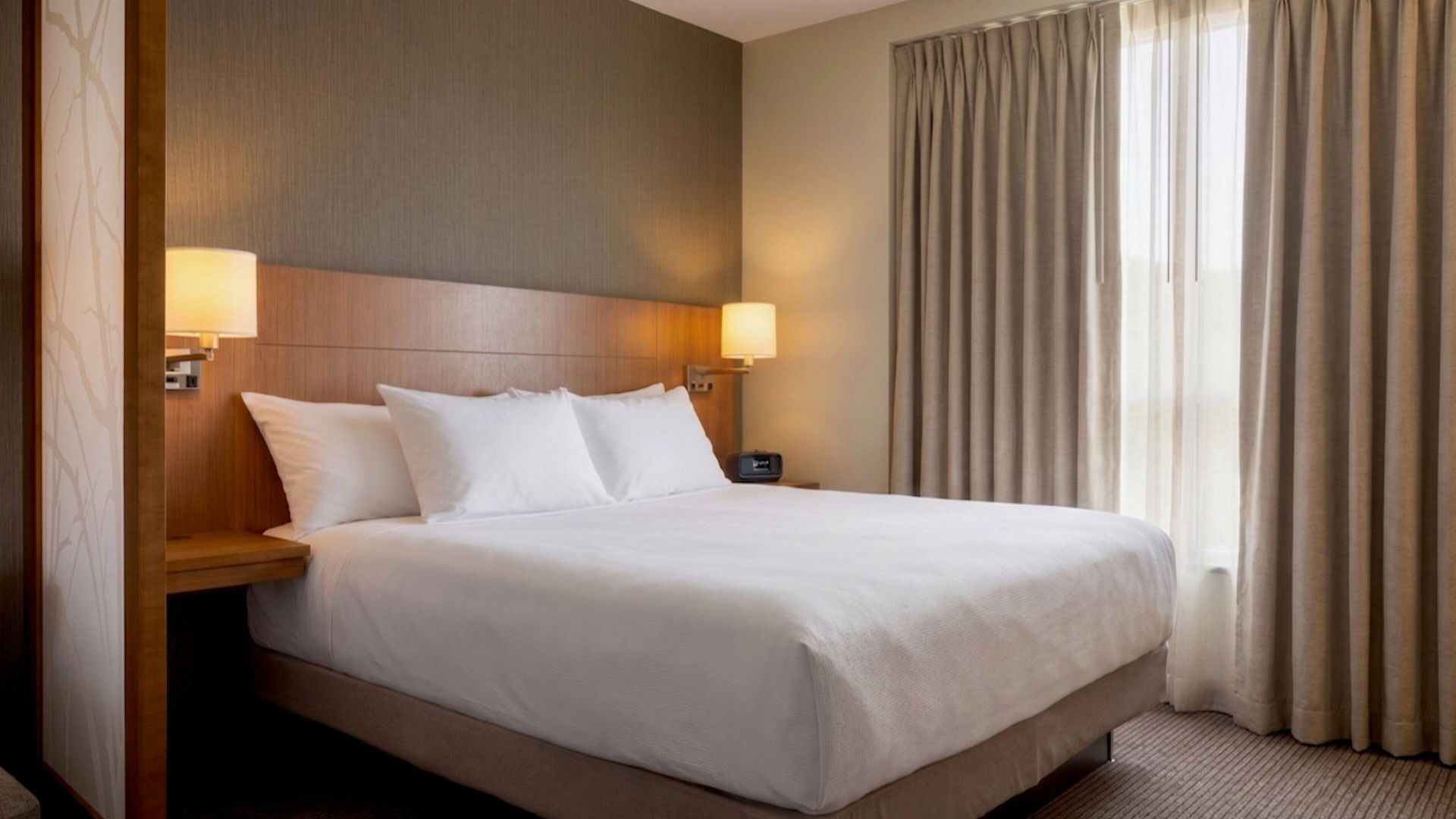 Bna Hotel 3*