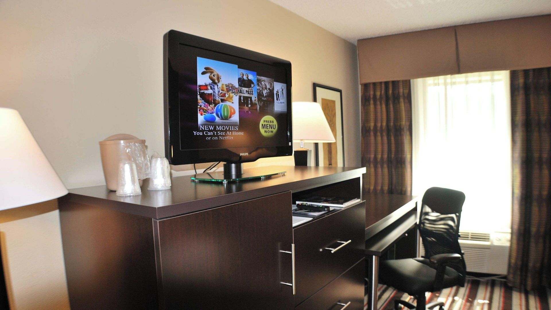 Hotel Express W-i40 By Ihg 3*