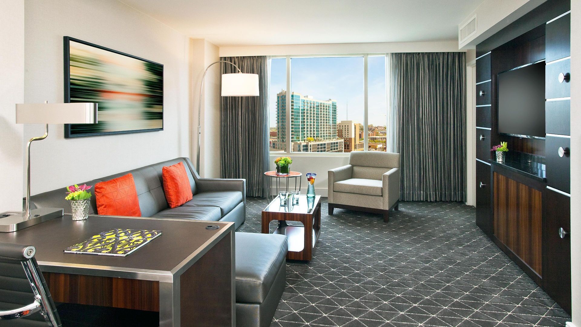 Hilton Downtown 4*