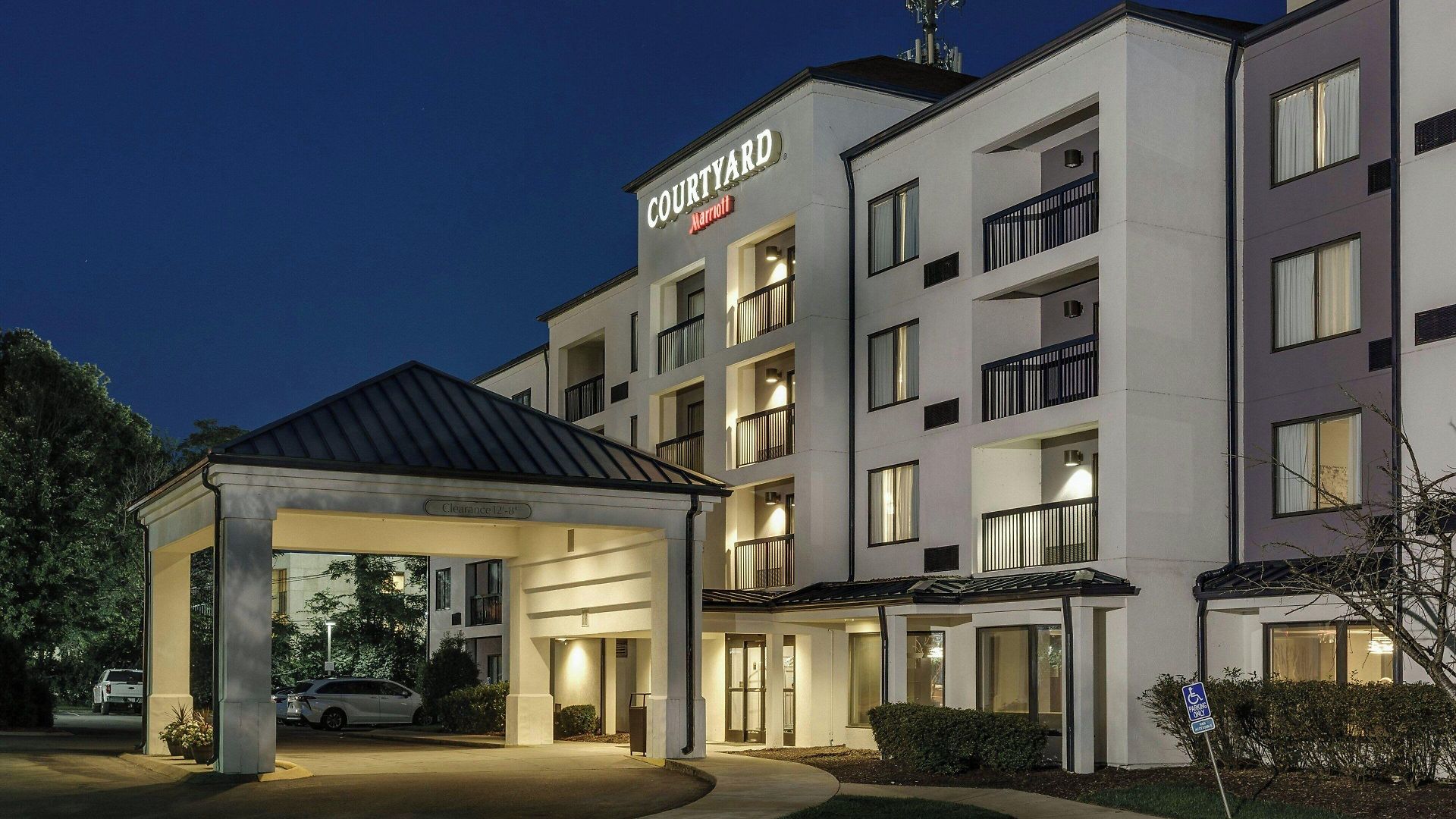 Courtyard By Marriott At Opryland Hotel 3*