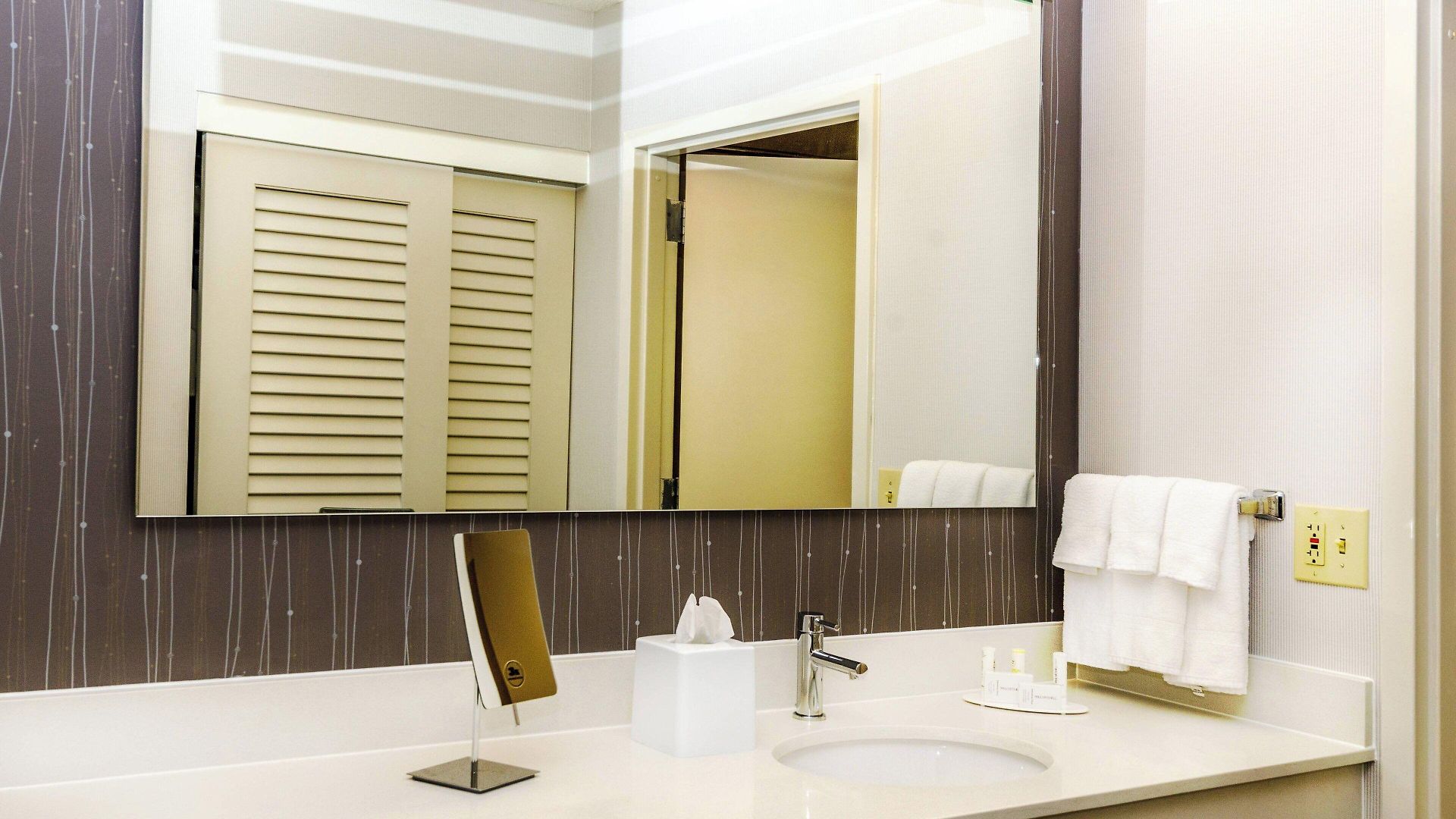 Courtyard By Marriott At Opryland Hotel 3*