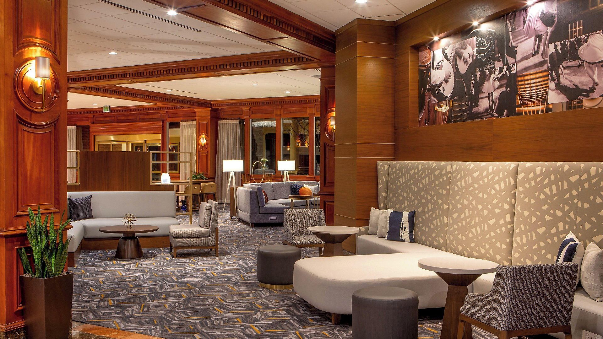 Hotel Sheraton Music Airport