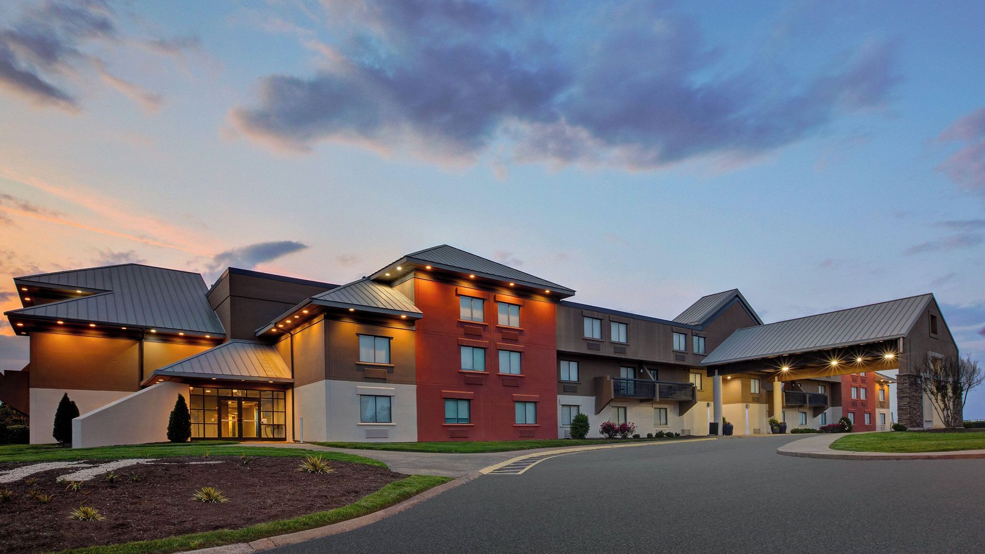 Express Airport By Ihg Nashville