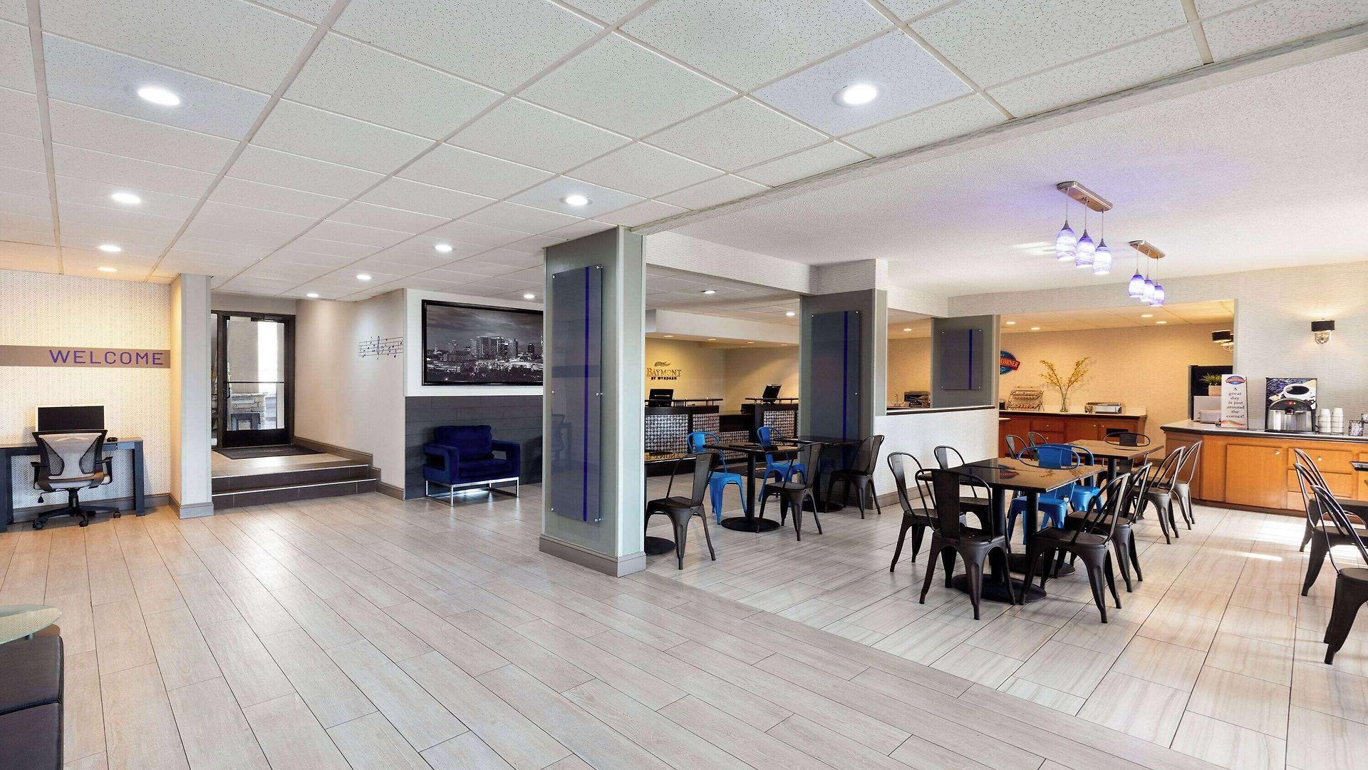Baymont By Wyndham Airport 2*