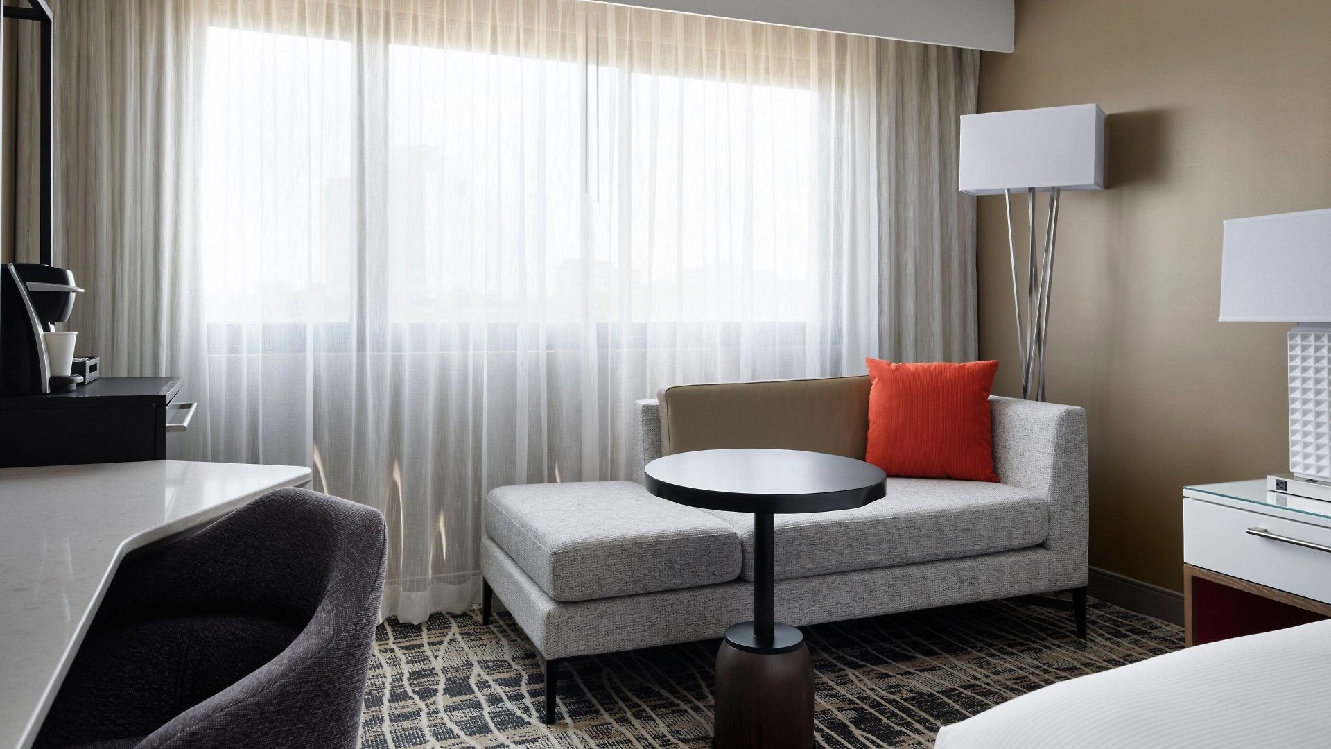Airport Marriott 4*