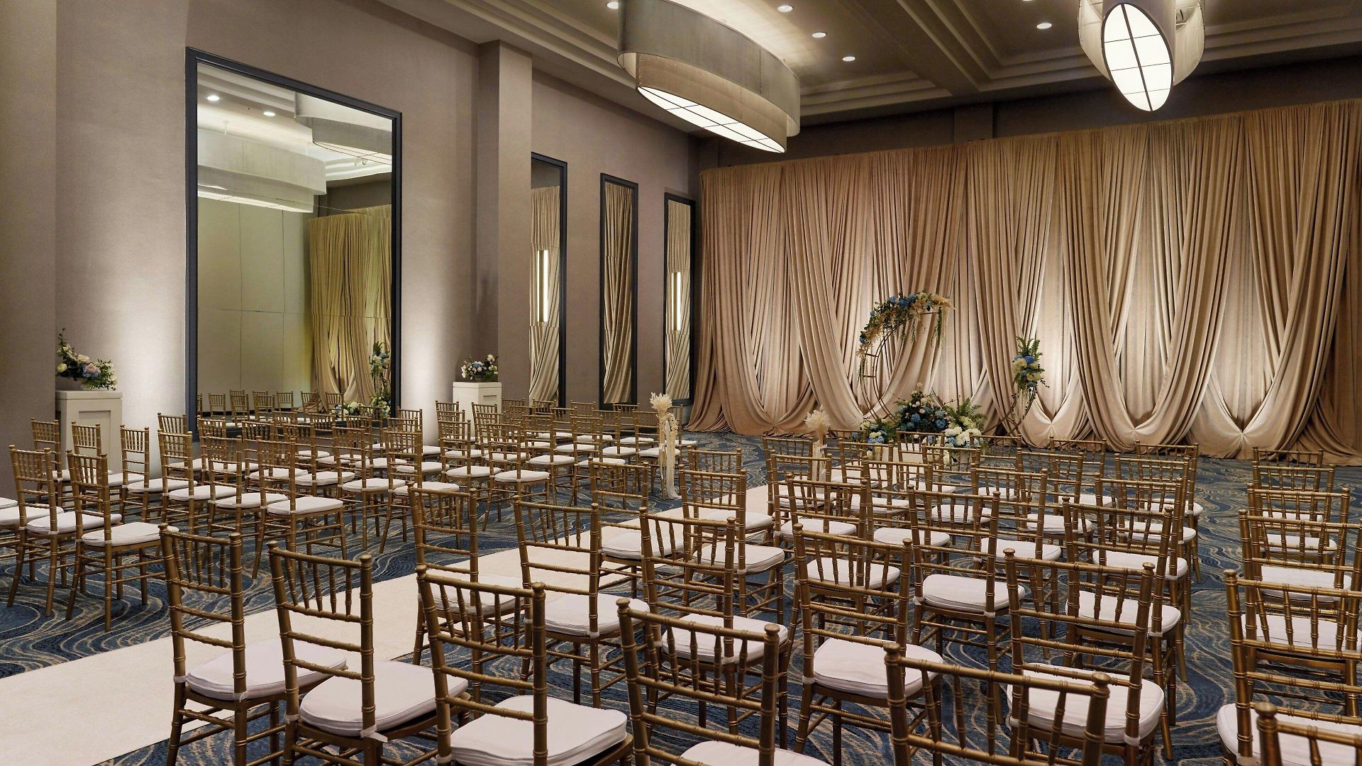 Hotel Sheraton Grand Downtown 4*