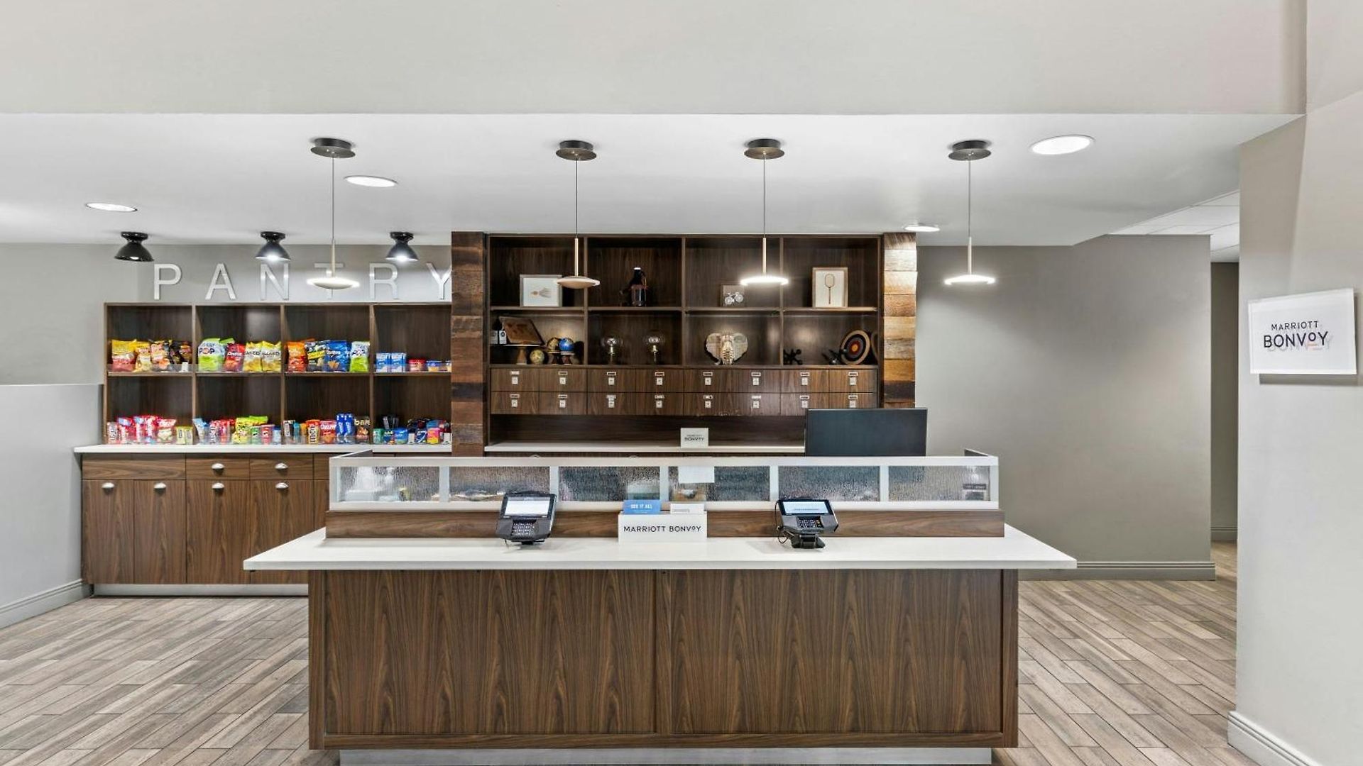 Four Points By Sheraton Airport Hotel