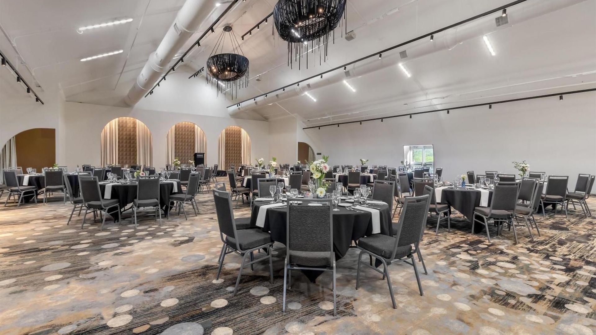 Sonesta Airport Hotel Nashville