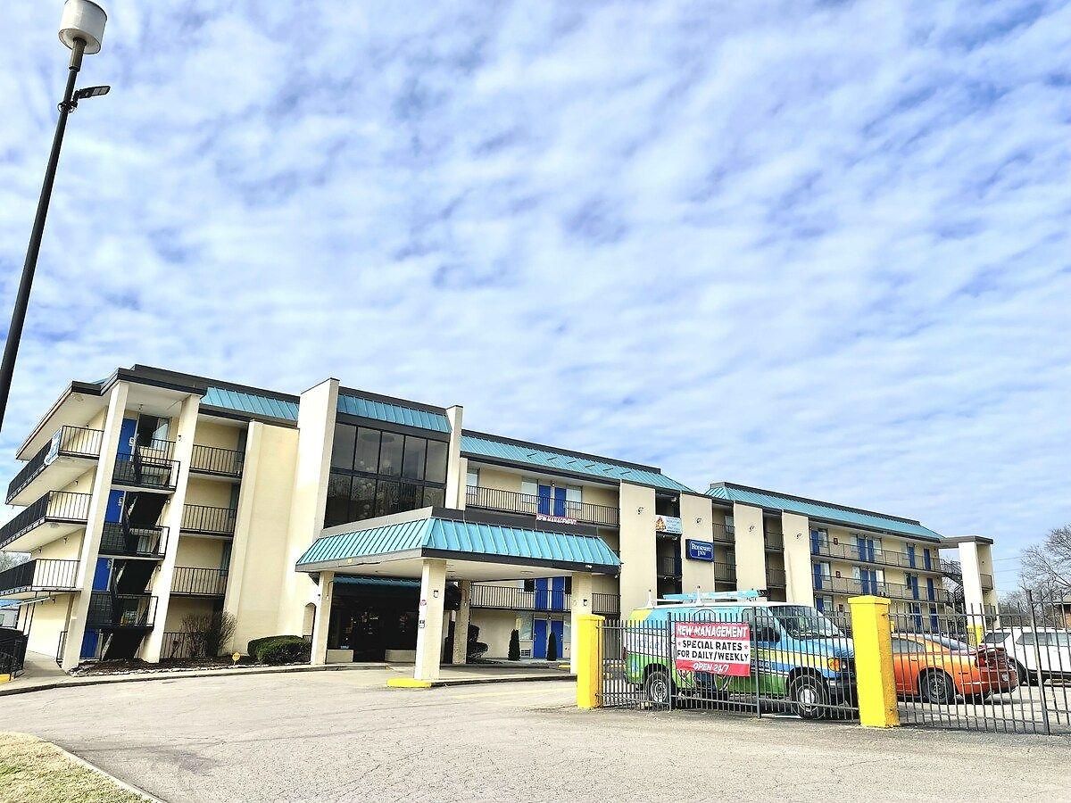 Rodeway Inn- Airport - Downtown - Mexican Restaurant On Site