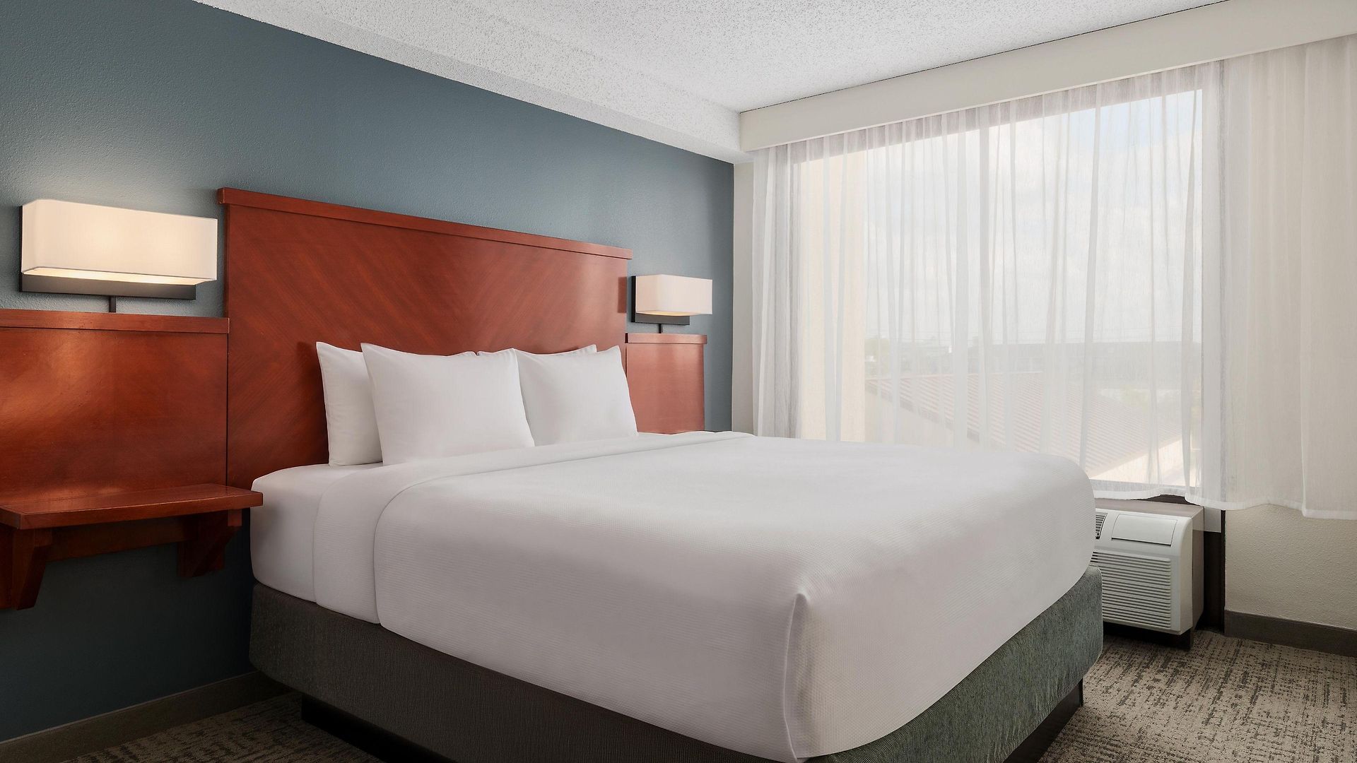 Hyatt Select Opryland Hotel