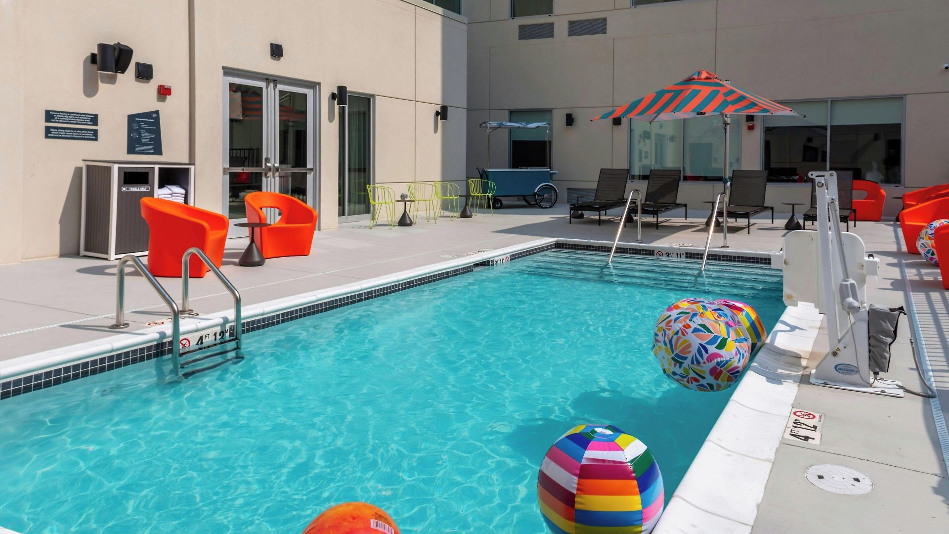 Hotel Aloft By Marriott Airport Nashville