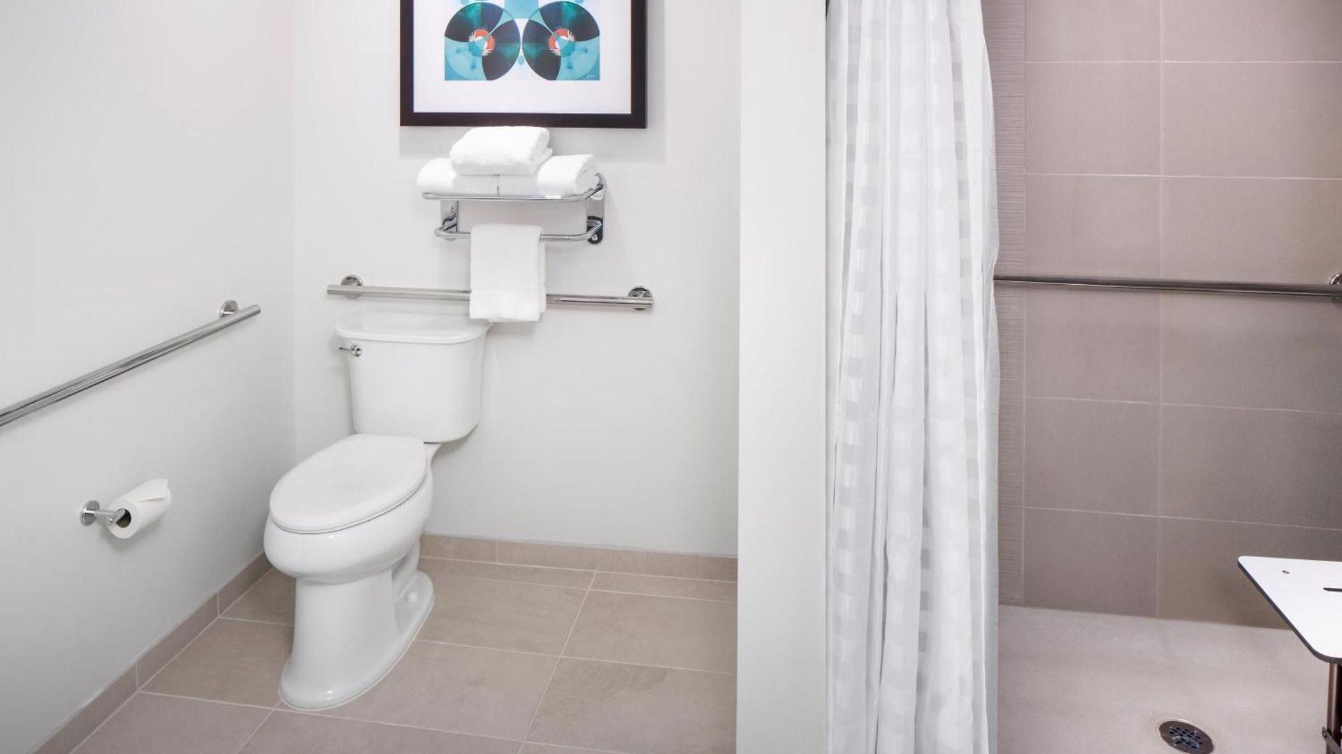 Hotel Hyatt House At Vanderbilt 3*
