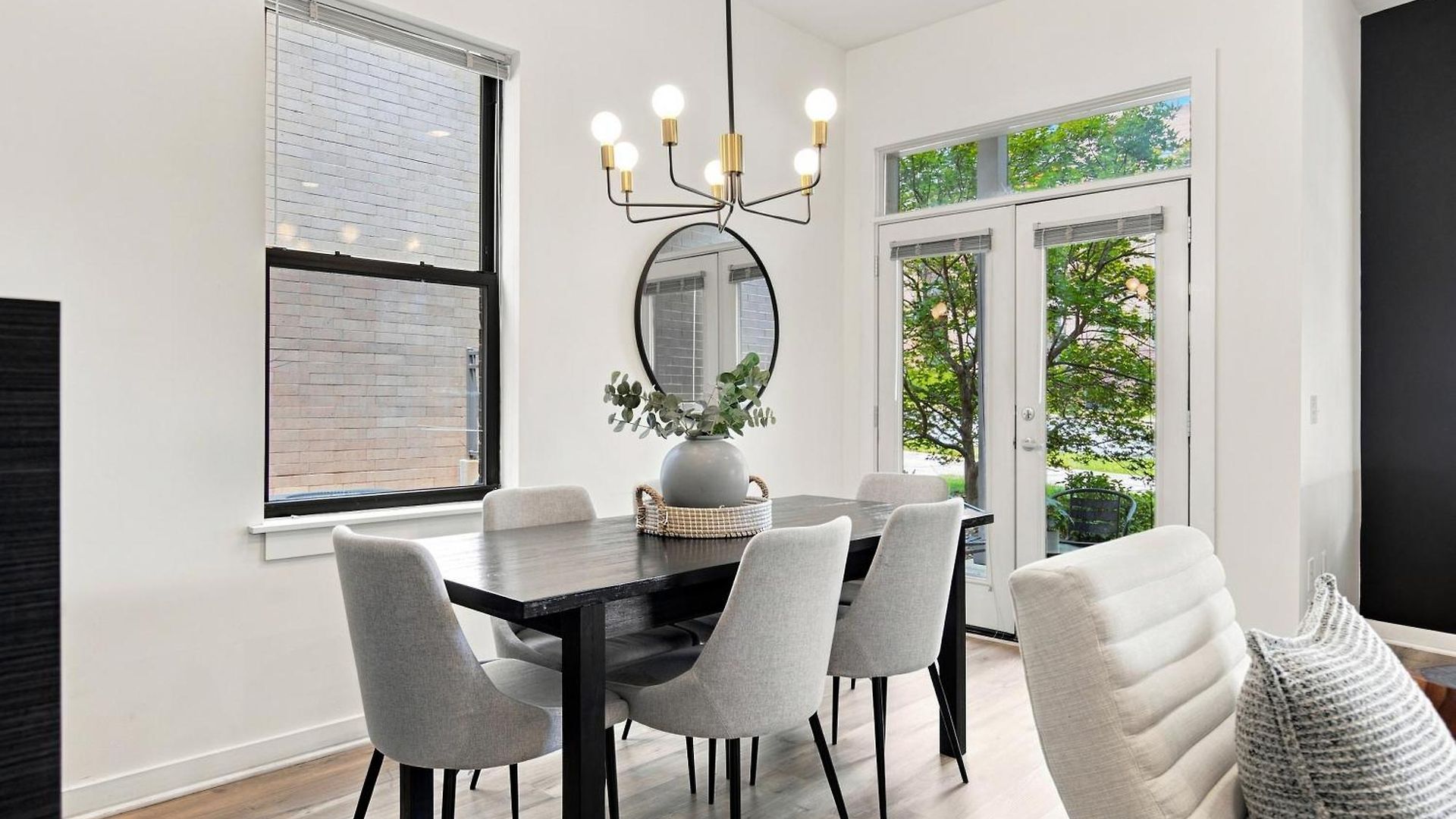 Holiday home Walk To Vanderbilt And Belmont - Shuffle Board And Free Parking *
