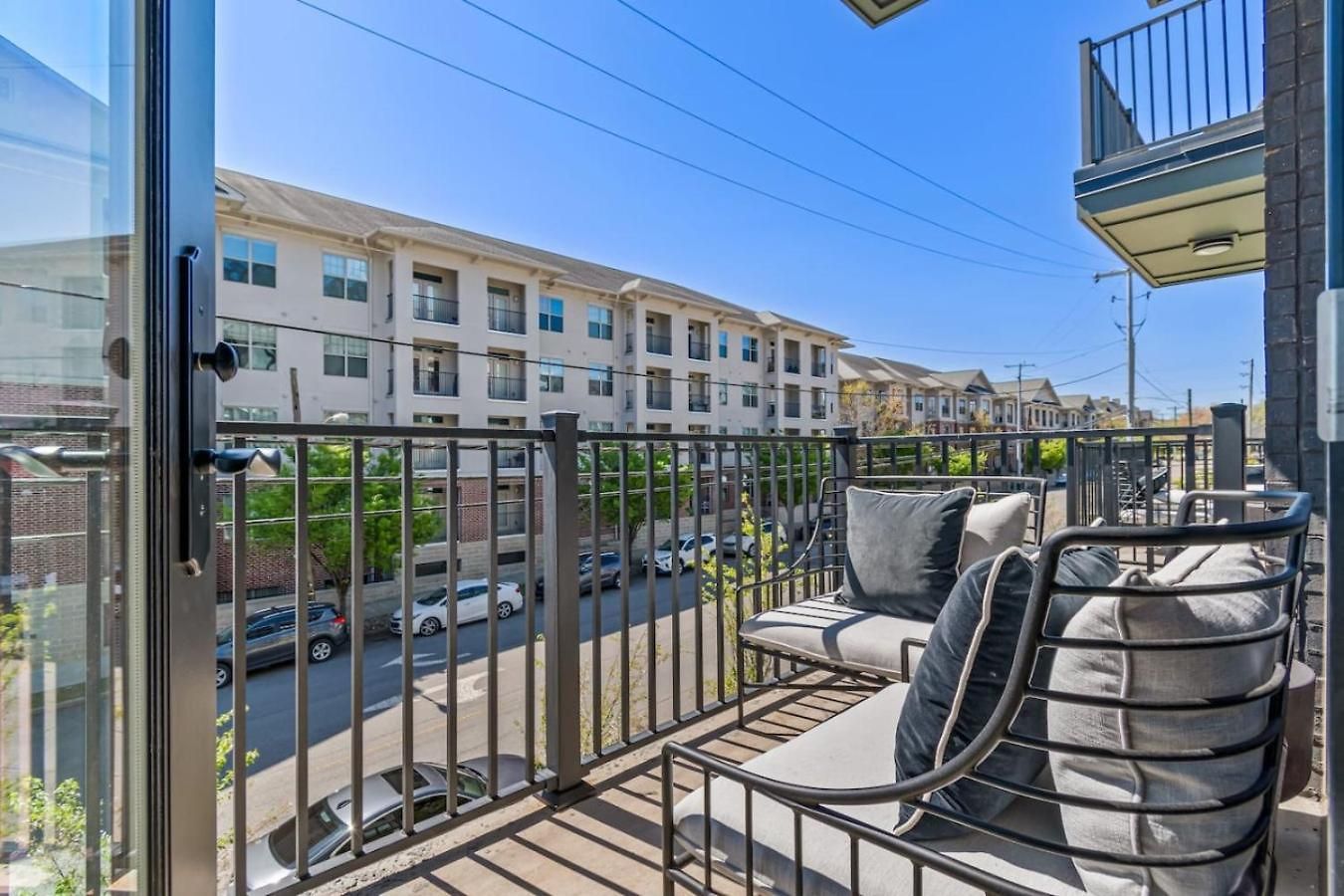 Walk To Nightlife, Vanderbilt, Minutes To Broadway Holiday home