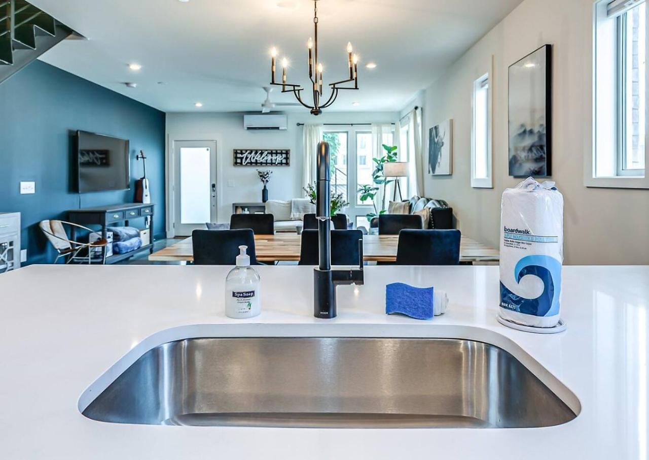 4br/5ba Rooftop Bar | Sleeps 12 | 1 Mi To Nissan * Nashville