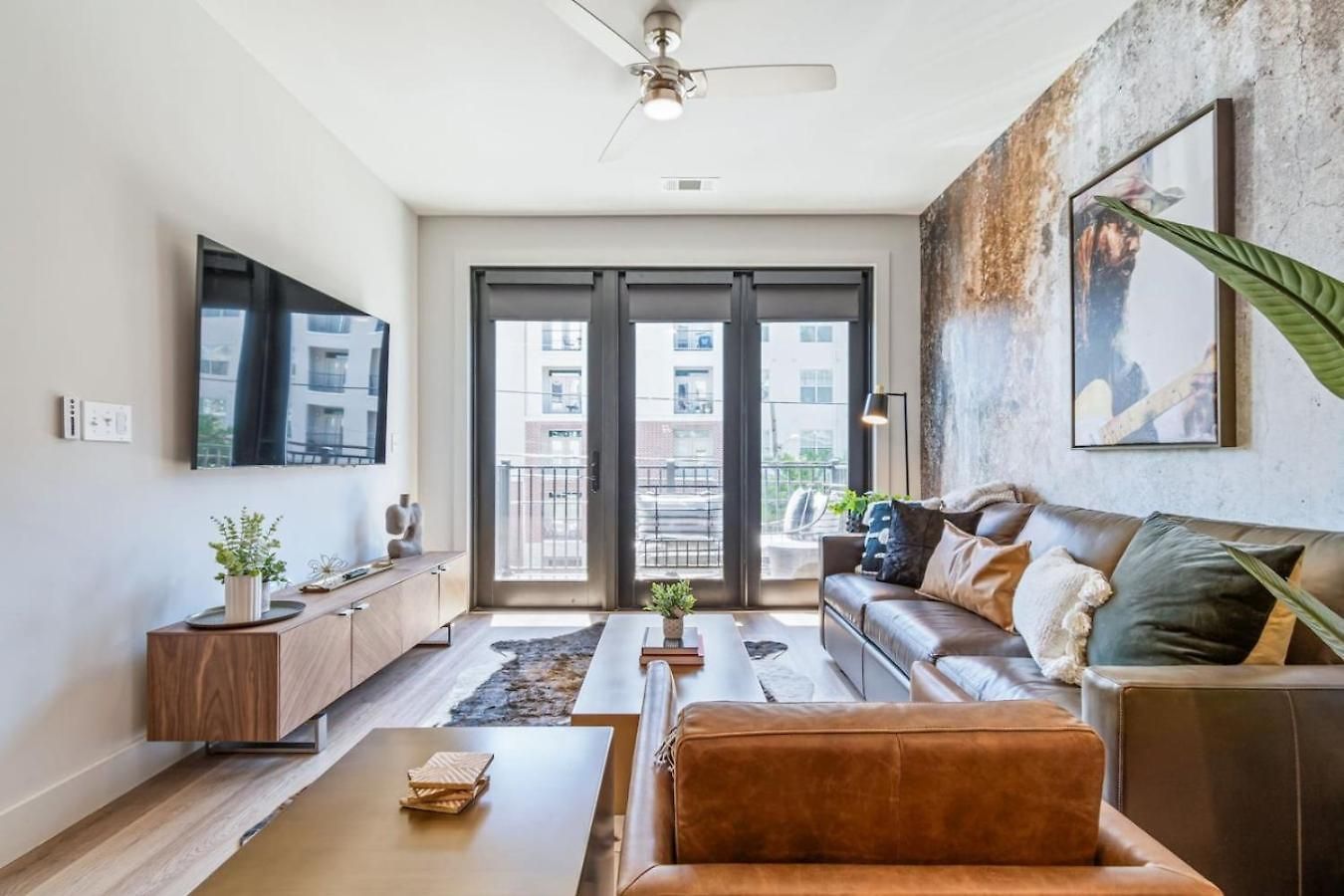 Holiday home Walk To Nightlife, Vanderbilt, Minutes To Broadway *