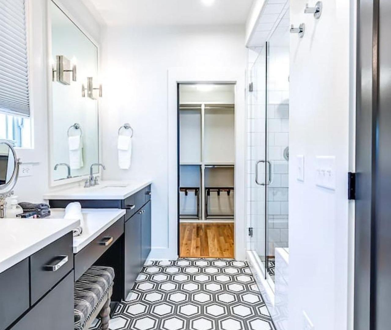 4br/5ba Rooftop Bar | Sleeps 12 | 1 Mi To Nissan *